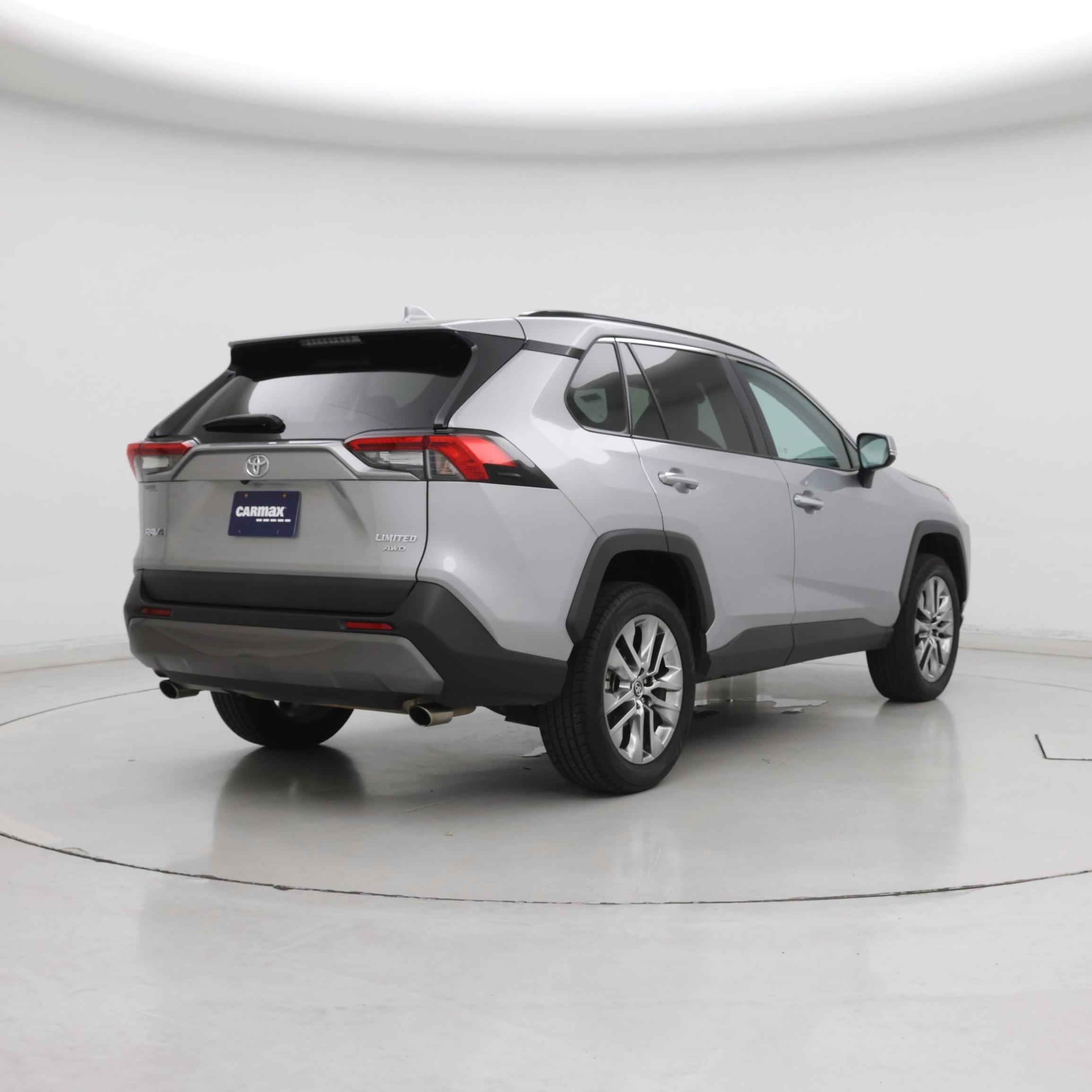 Thumbnail: 2020 Toyota RAV4 - 8