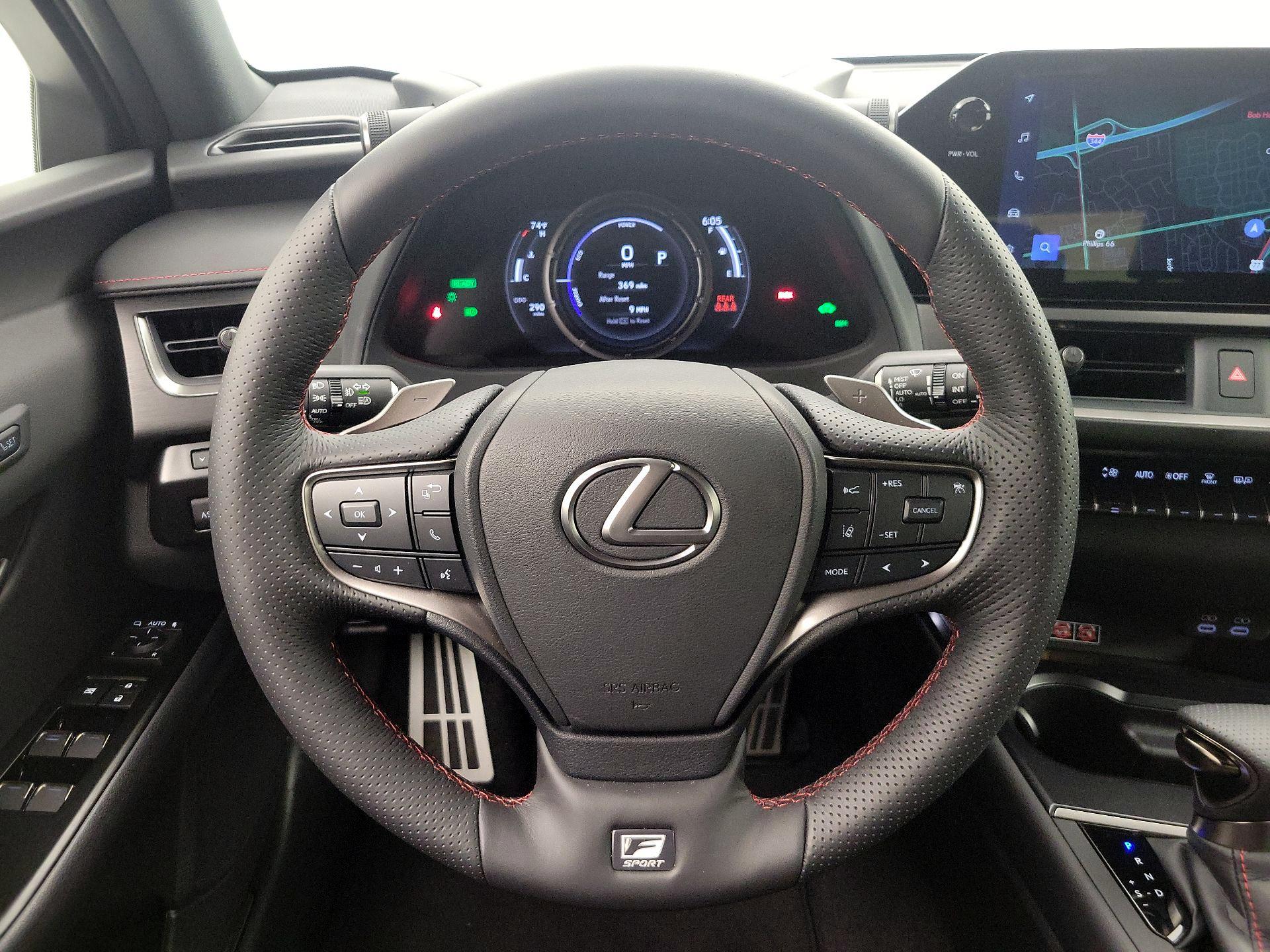Thumbnail: 2024 Lexus UX - 10
