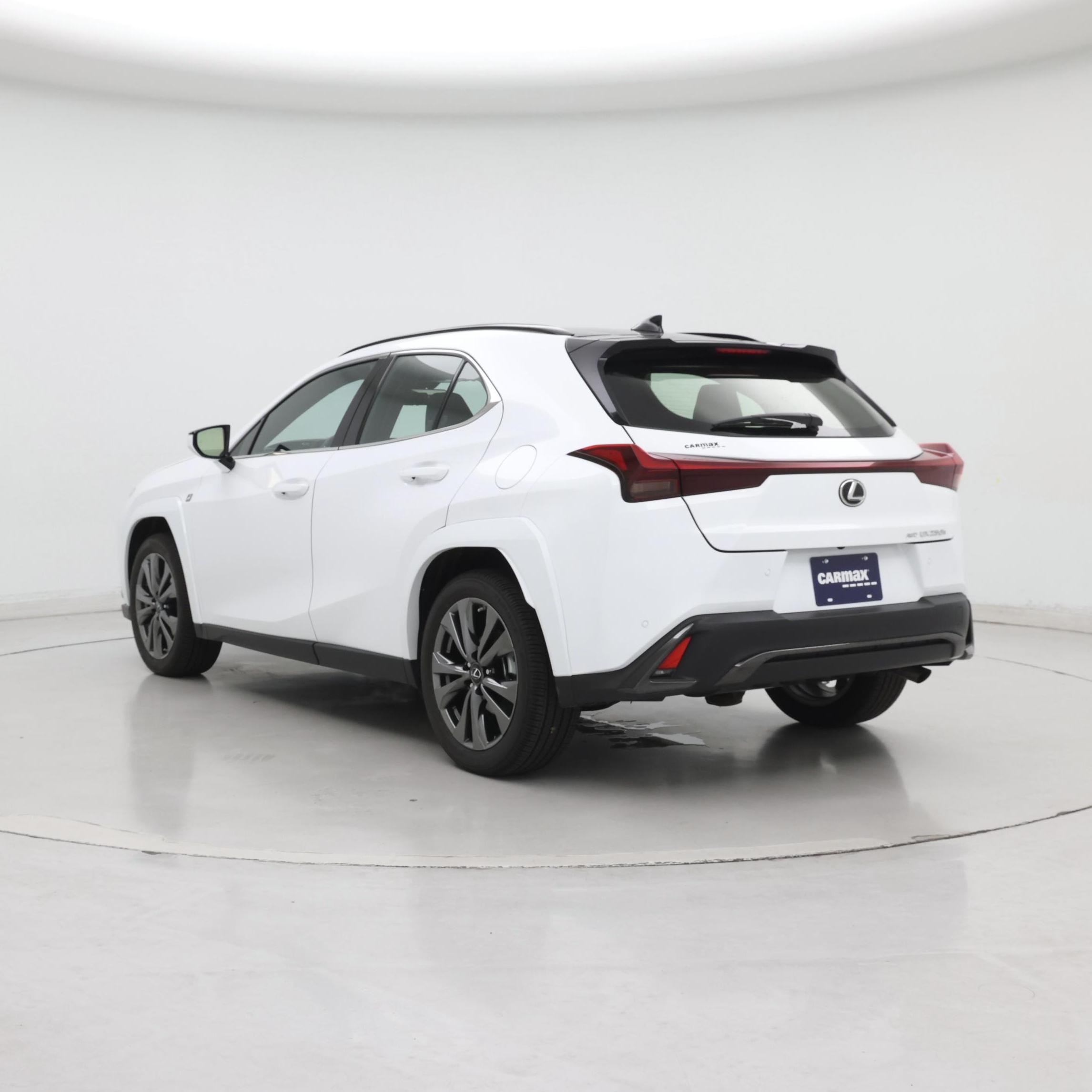 Thumbnail: 2024 Lexus UX - 2