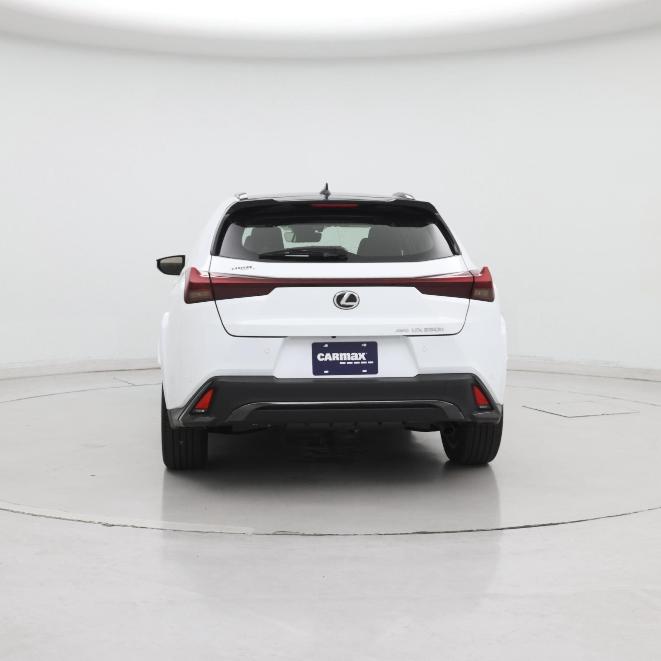 Thumbnail: 2024 Lexus UX - 6