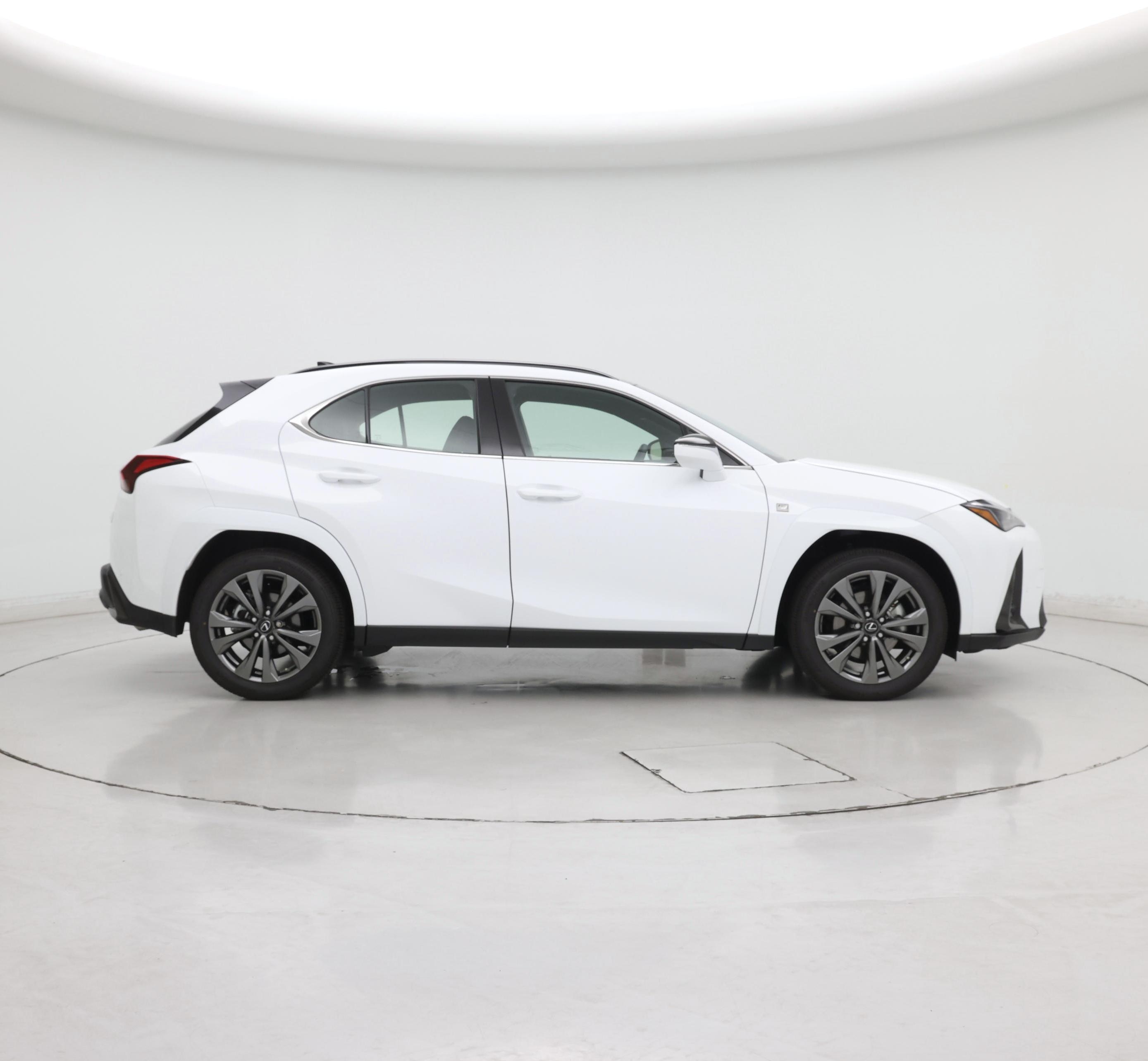 Thumbnail: 2024 Lexus UX - 7