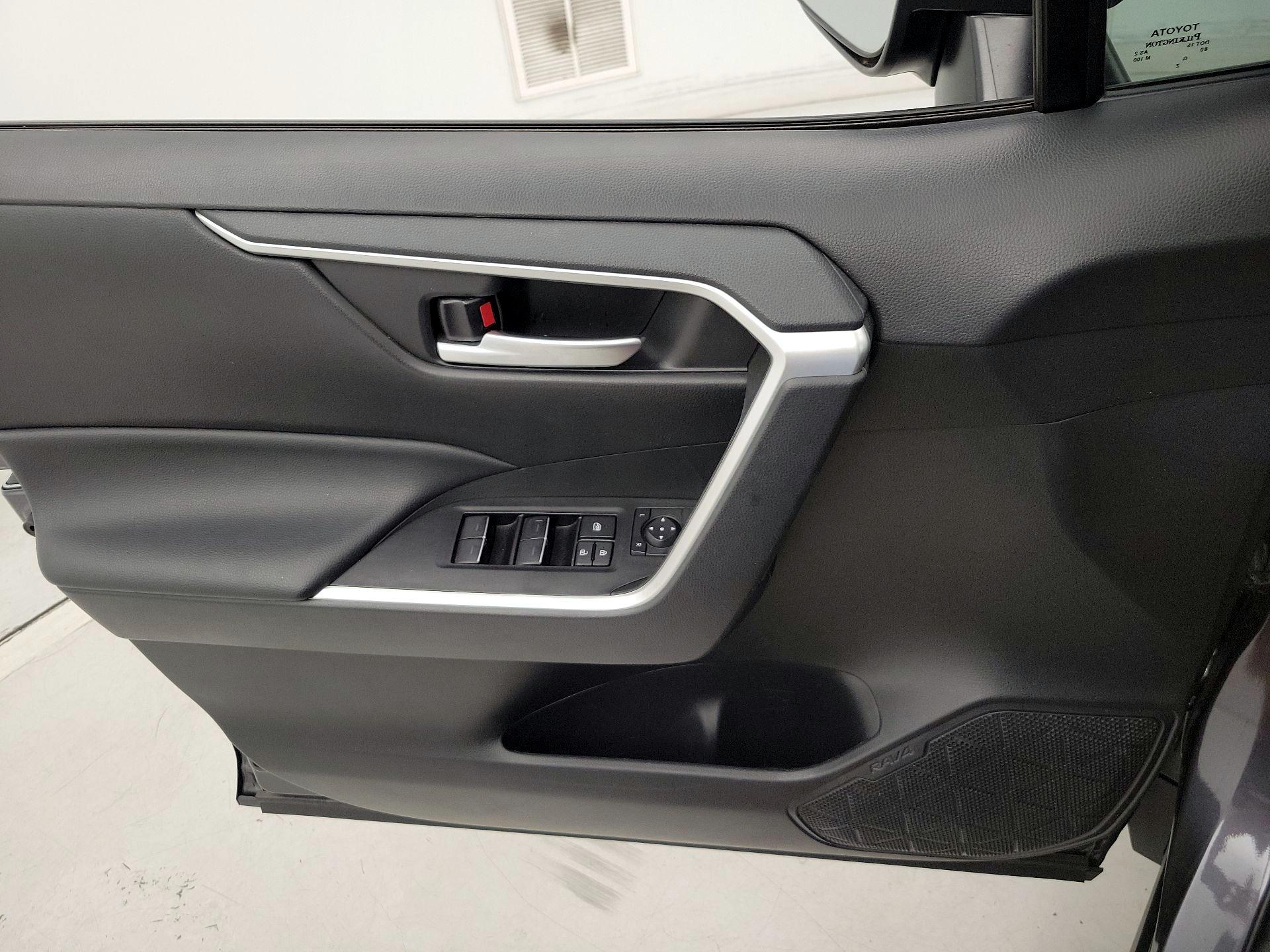 Thumbnail: 2023 Toyota RAV4 - 12
