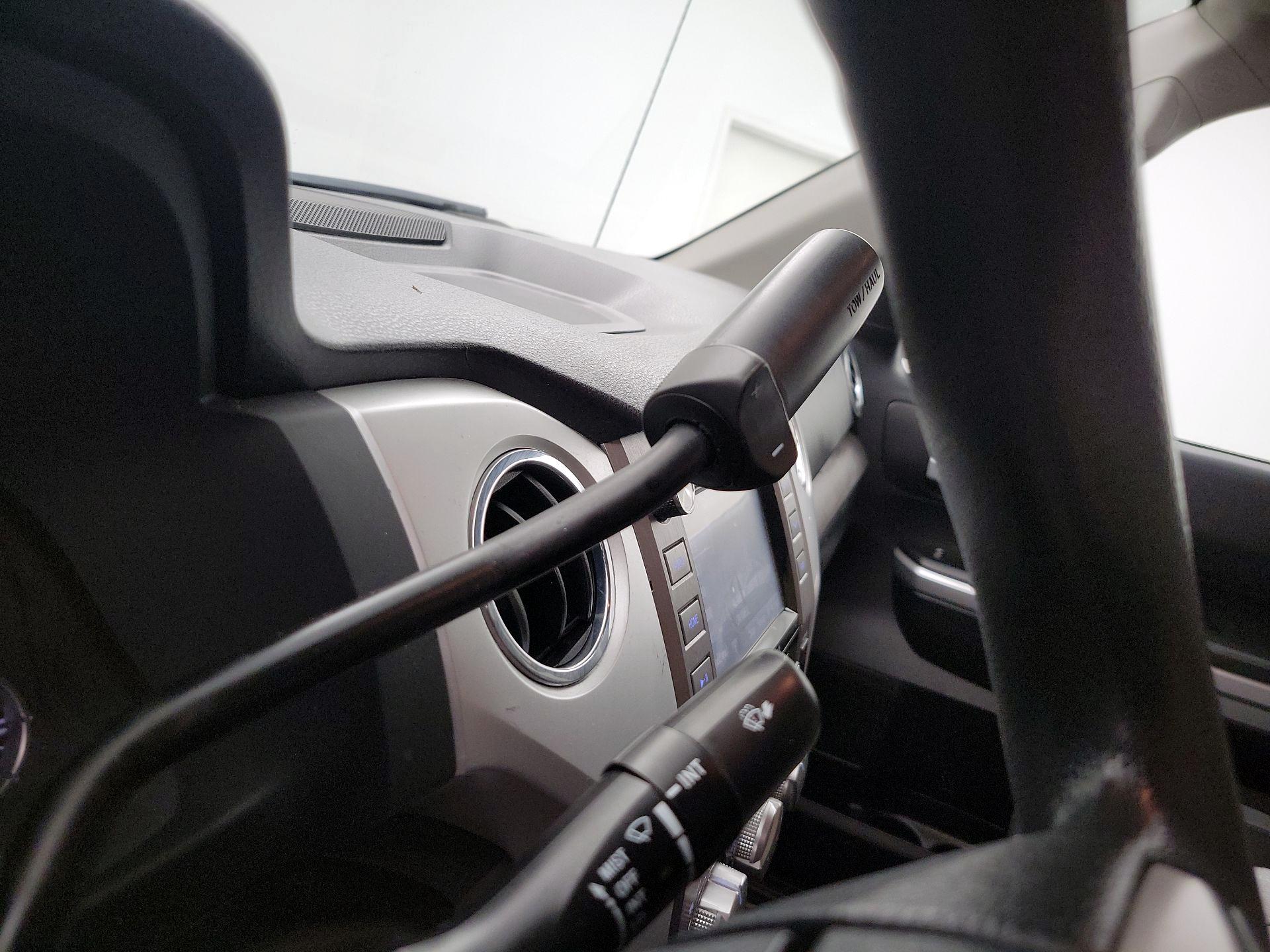 Thumbnail: 2014 Toyota Tundra - 17