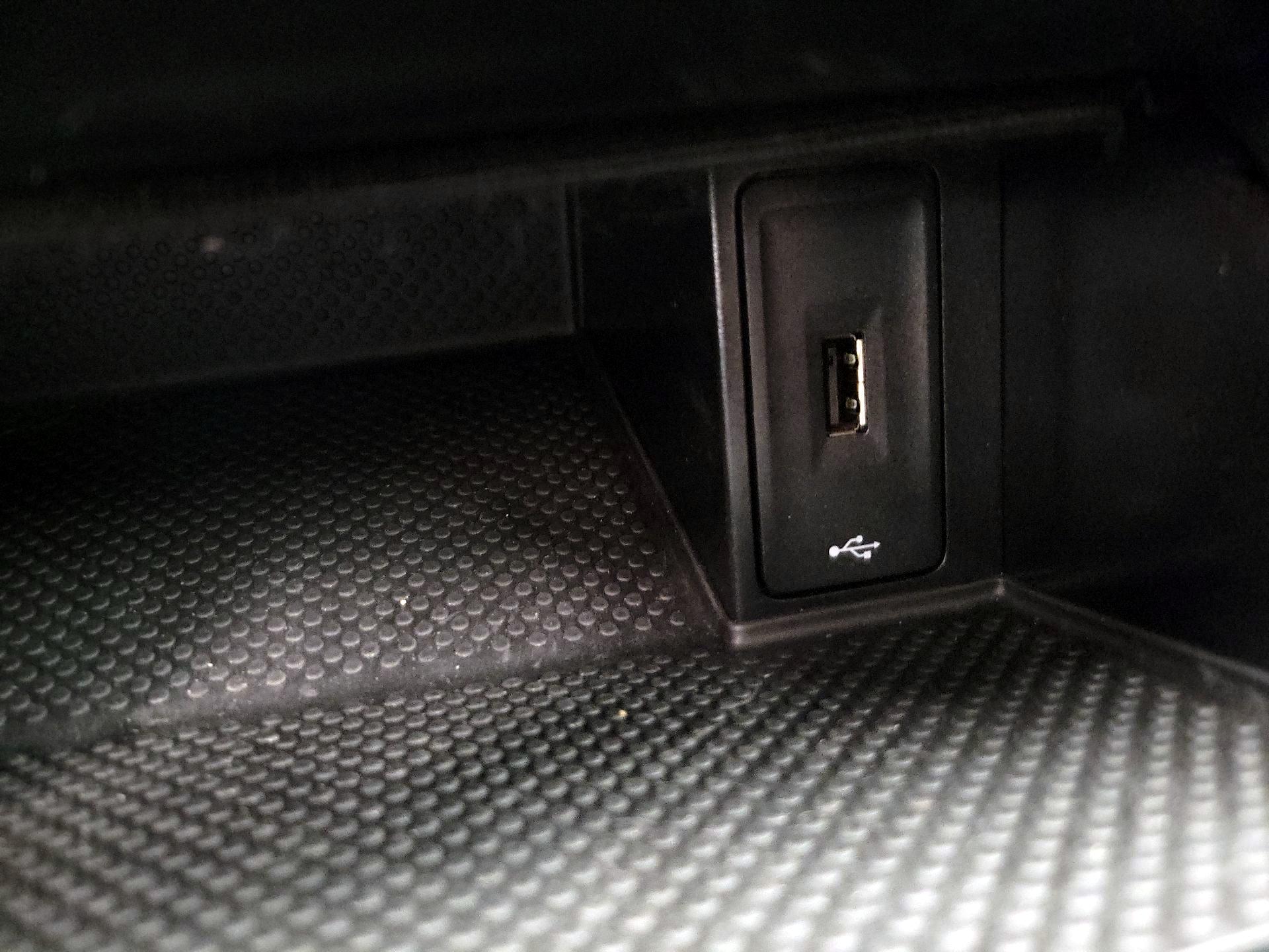 Thumbnail: 2018 Volkswagen Golf - 18