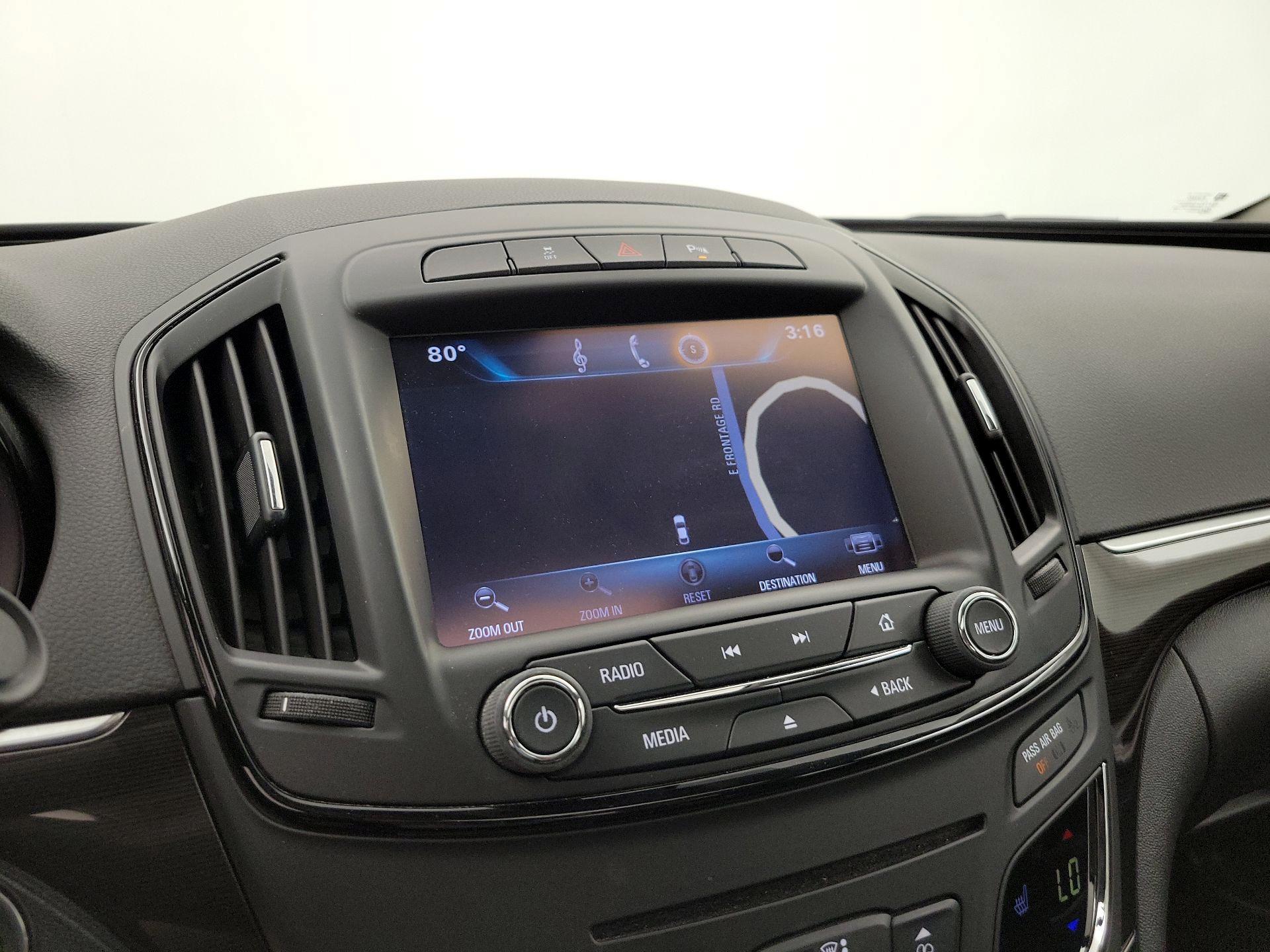 Thumbnail: 2015 Buick Regal - 14