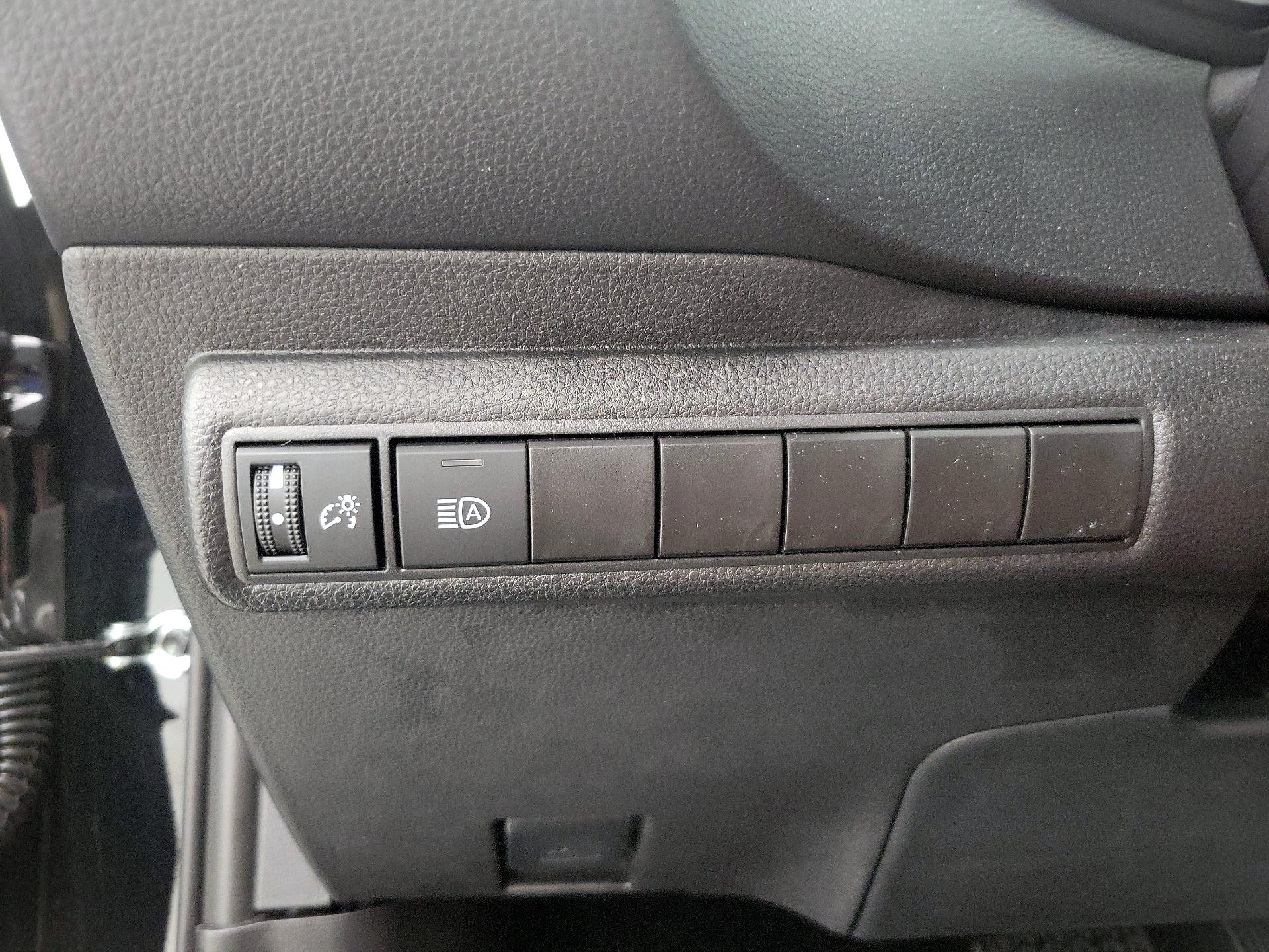 Thumbnail: 2025 Toyota Corolla - 13