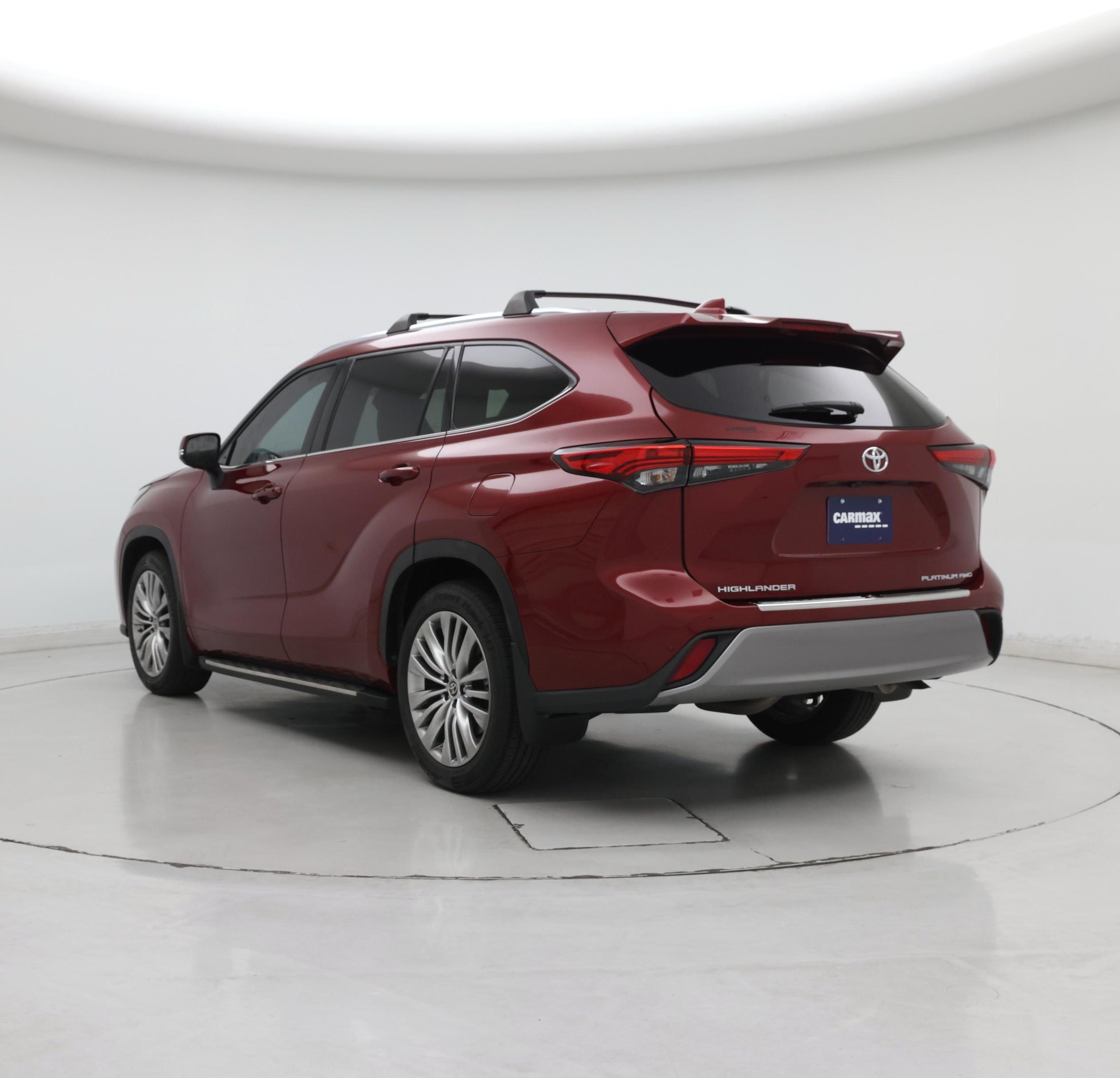 Thumbnail: 2022 Toyota Highlander - 2