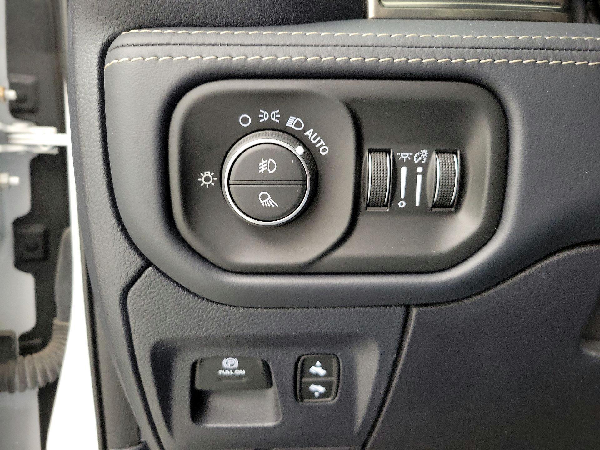 Thumbnail: 2021 RAM 1500 - 13