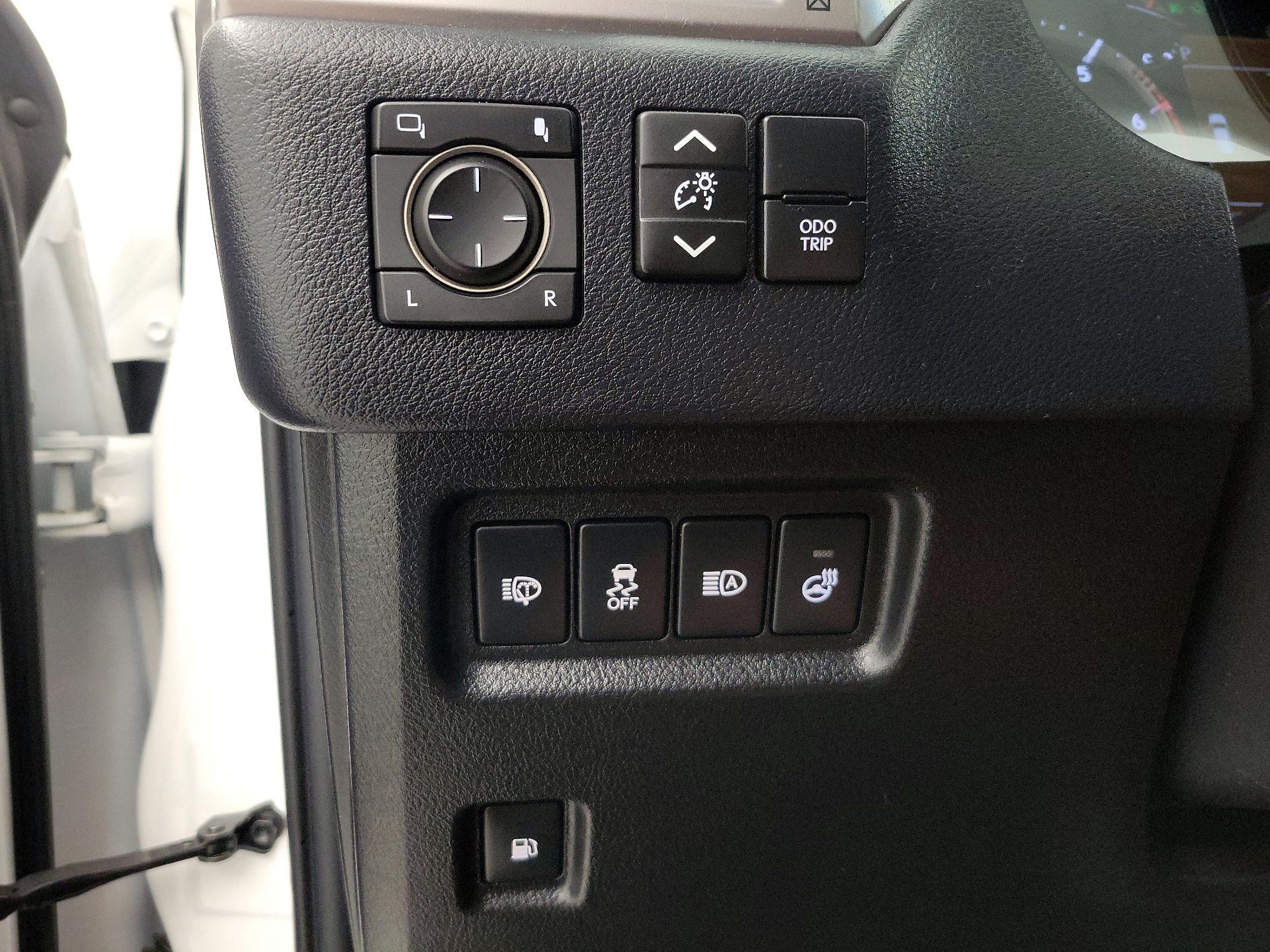 Thumbnail: 2022 Lexus GX - 13