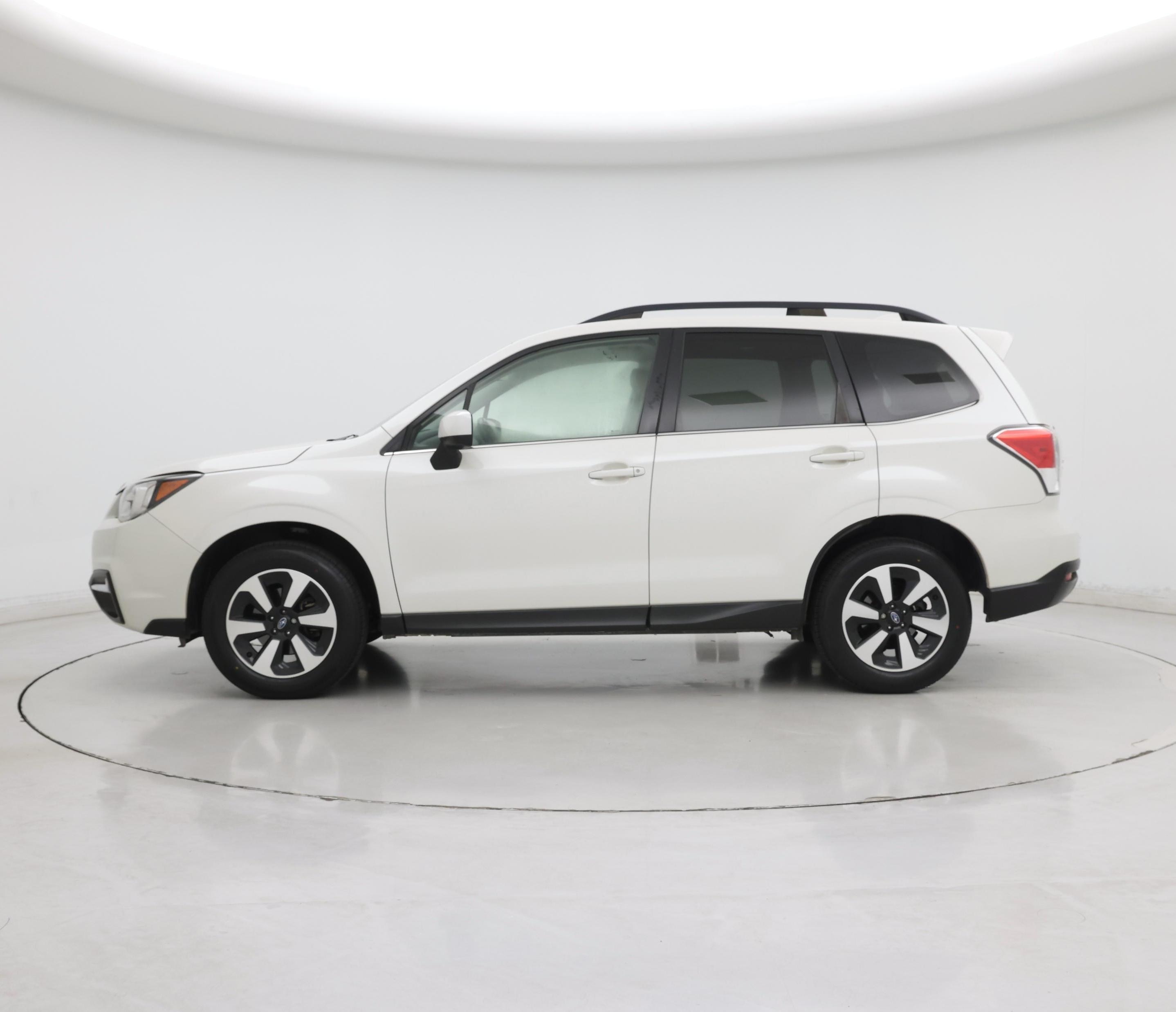 Thumbnail: 2017 Subaru Forester - 3