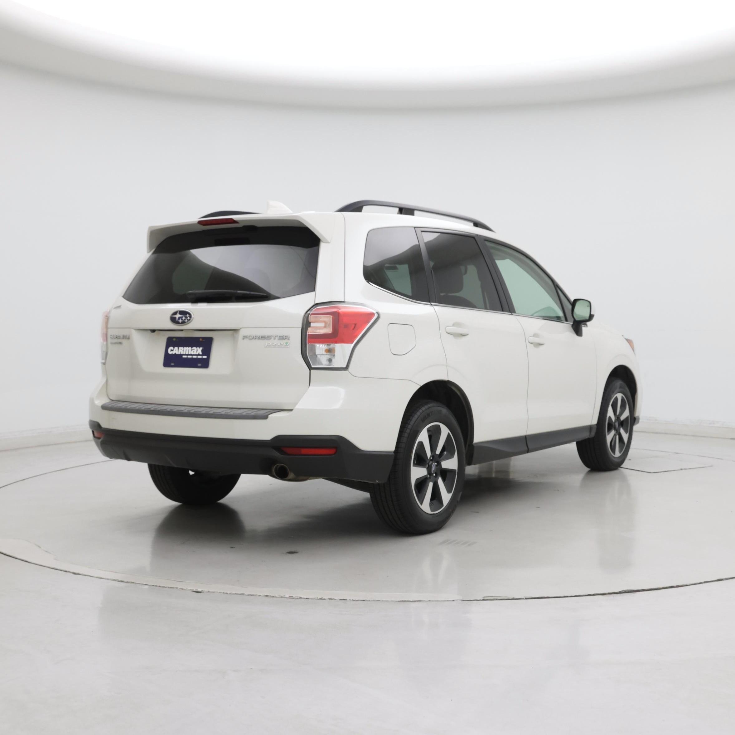 Thumbnail: 2017 Subaru Forester - 8
