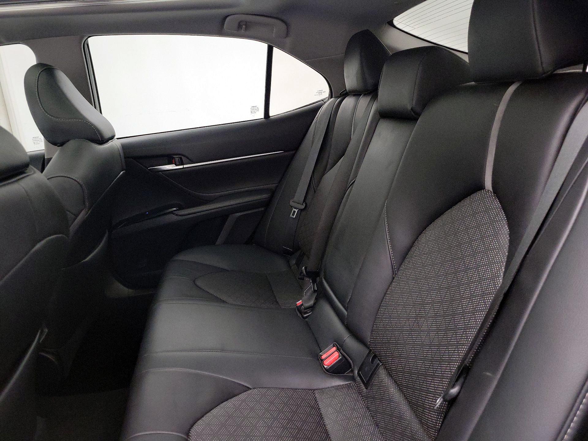 Thumbnail: 2018 Toyota Camry - 20