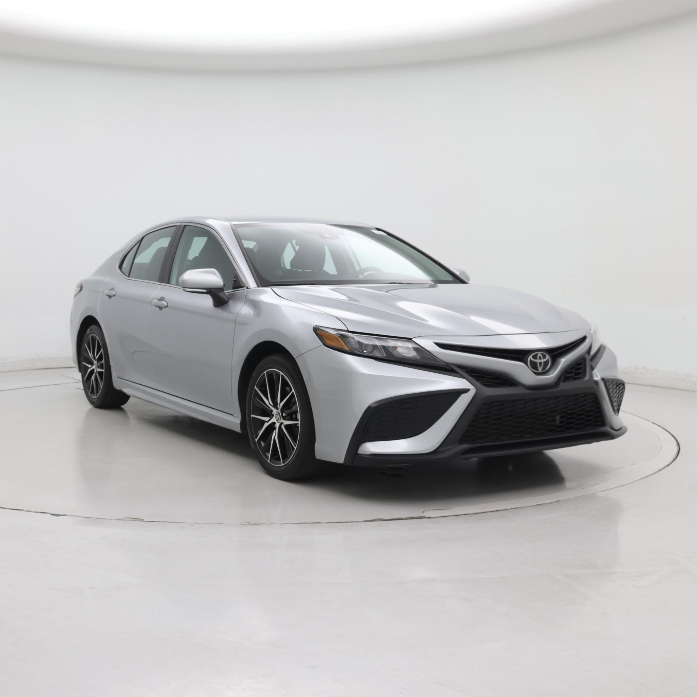  2024 Toyota Camry SE FWD   