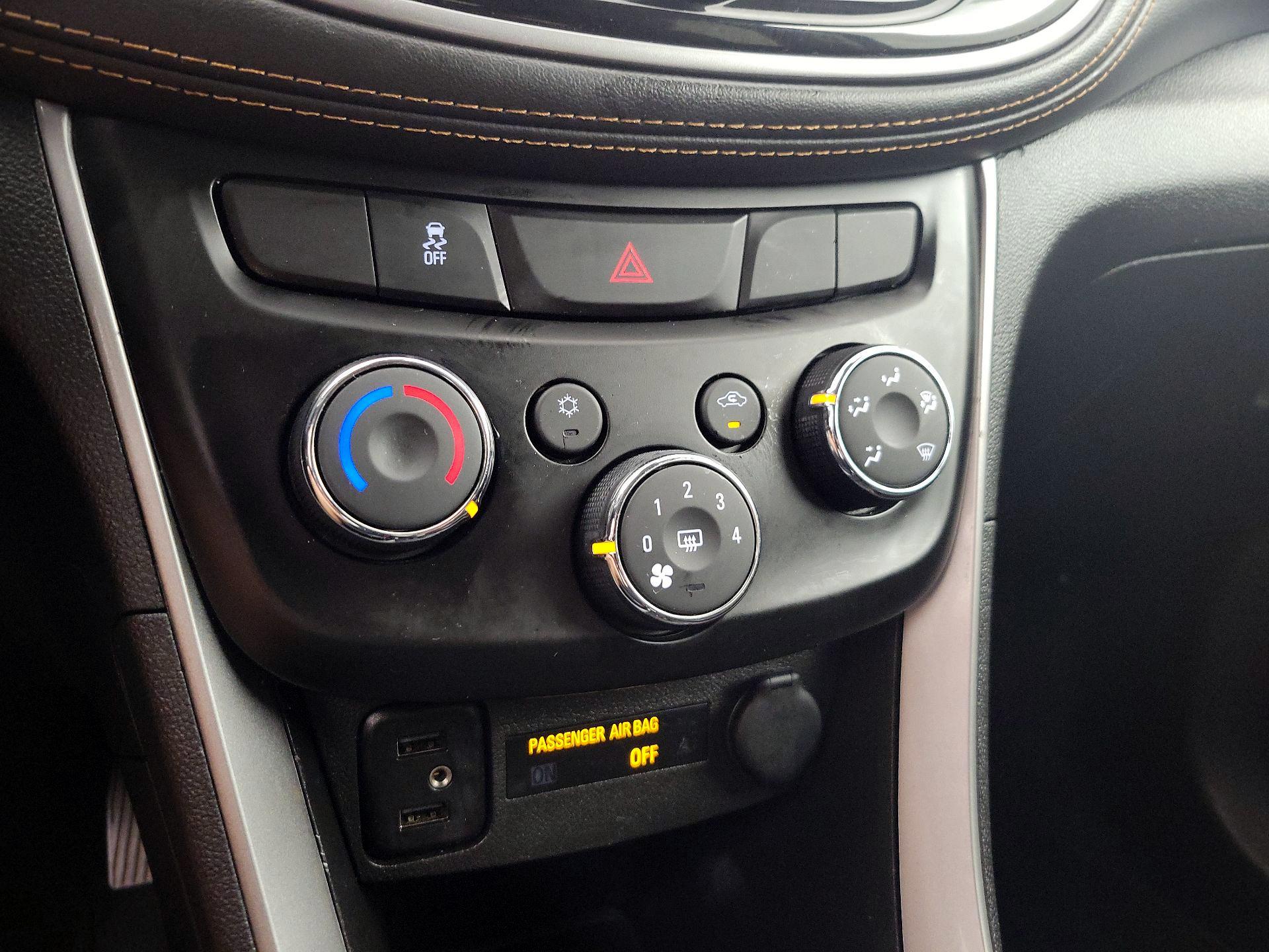 Thumbnail: 2021 Chevrolet Trax - 16