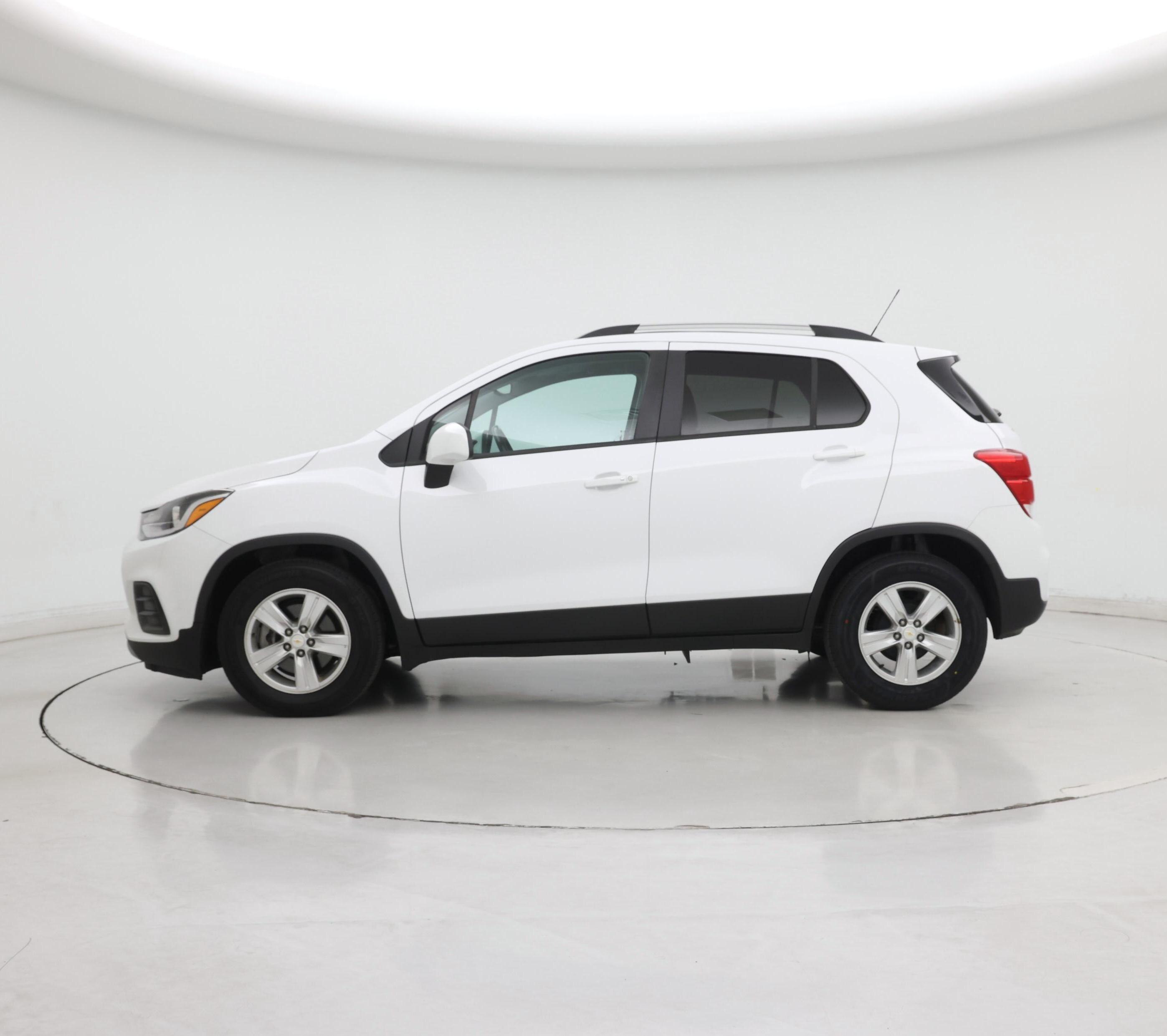 Thumbnail: 2021 Chevrolet Trax - 3