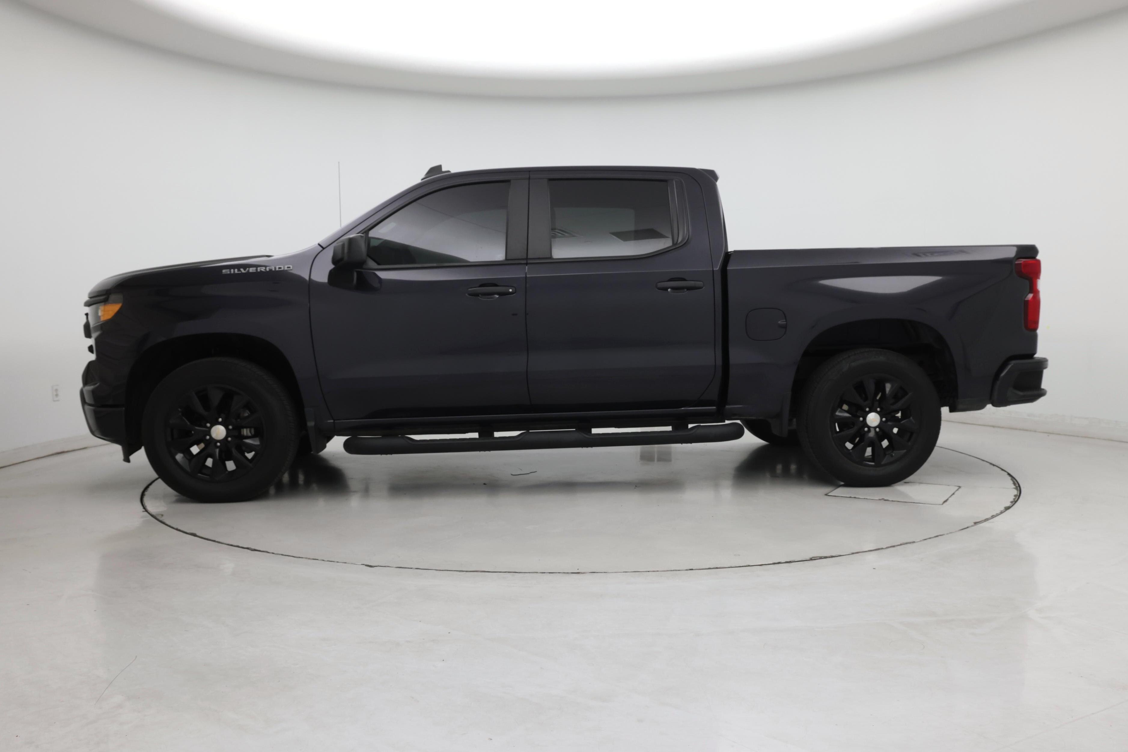 Thumbnail: 2023 Chevrolet Silverado 1500 - 3