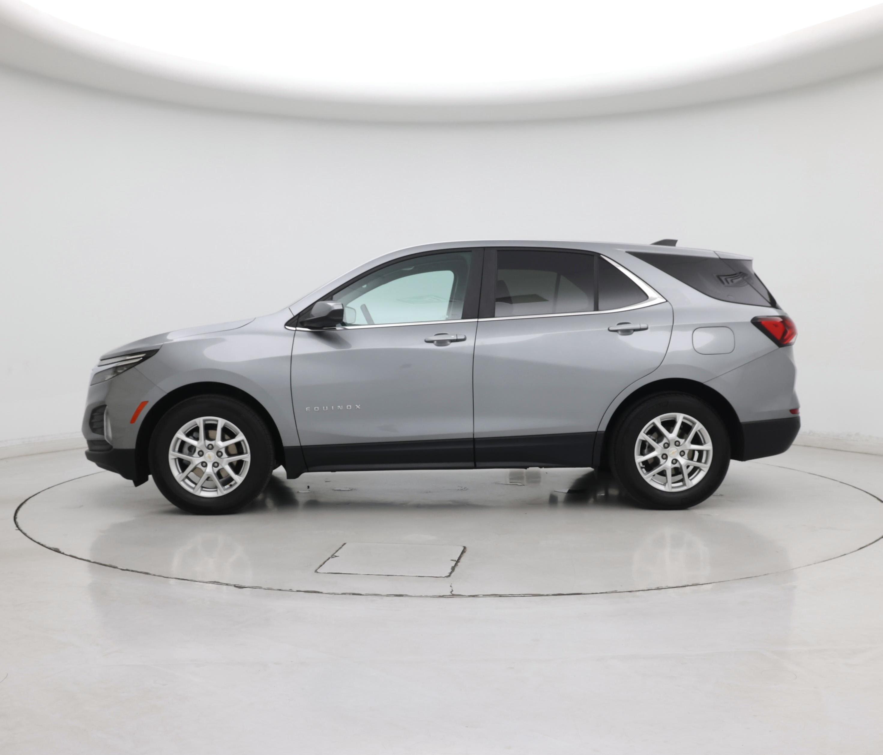 Thumbnail: 2023 Chevrolet Equinox - 3