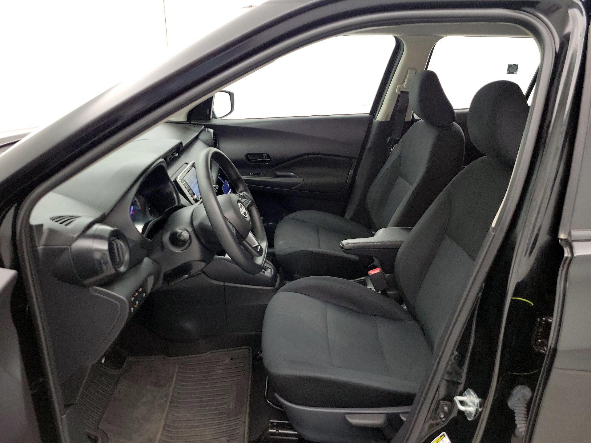 Thumbnail: 2023 Nissan Kicks - 11