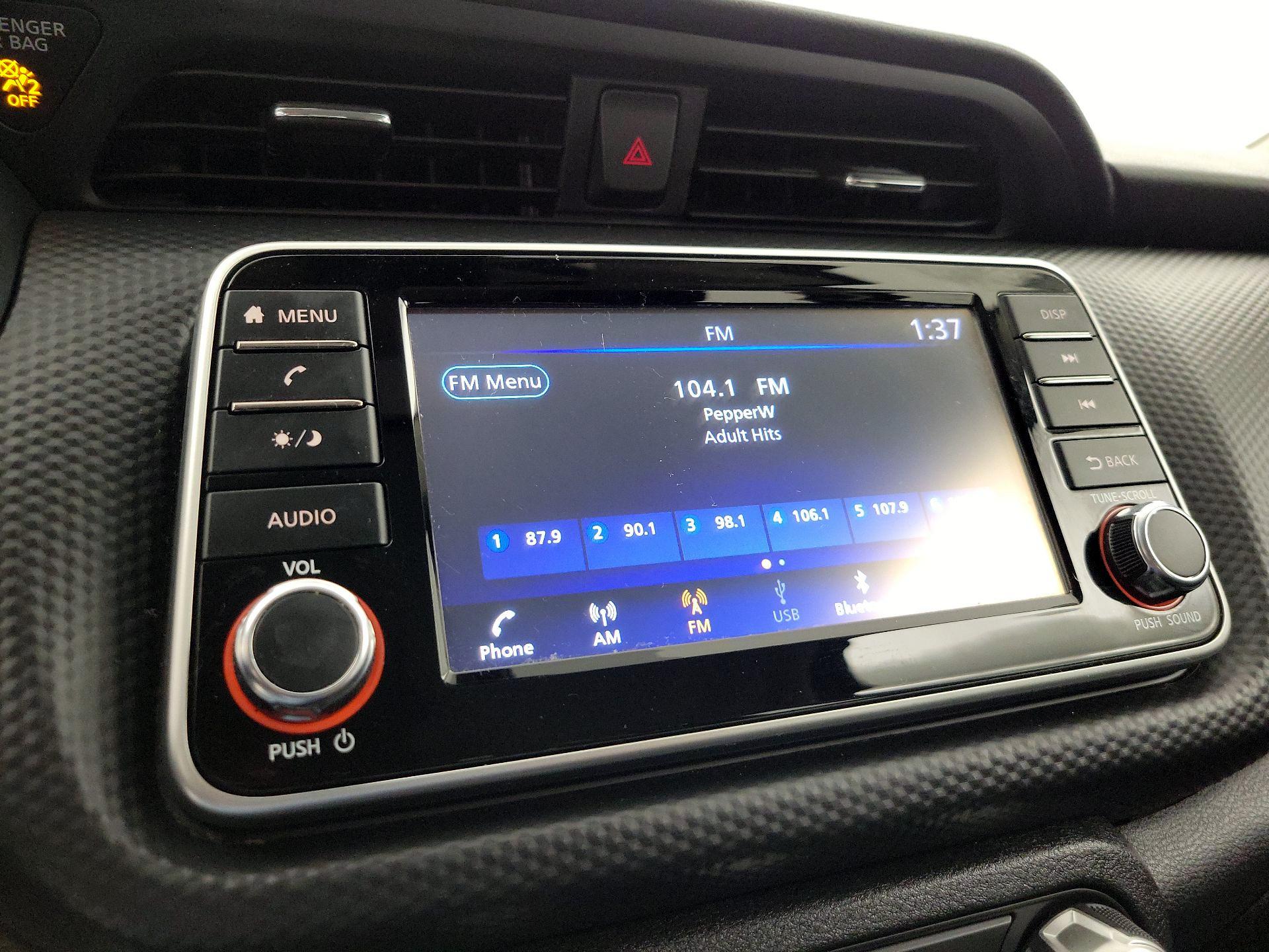 Thumbnail: 2023 Nissan Kicks - 15