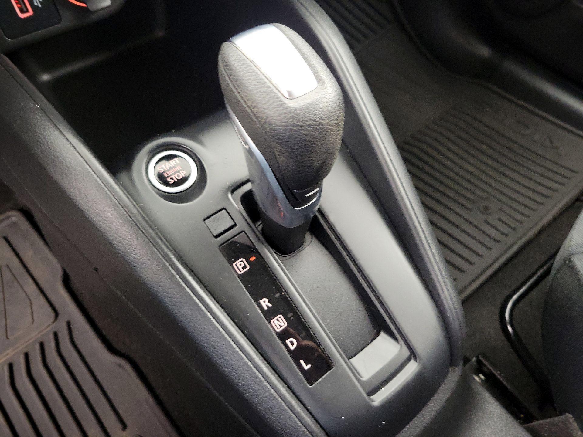 Thumbnail: 2023 Nissan Kicks - 17