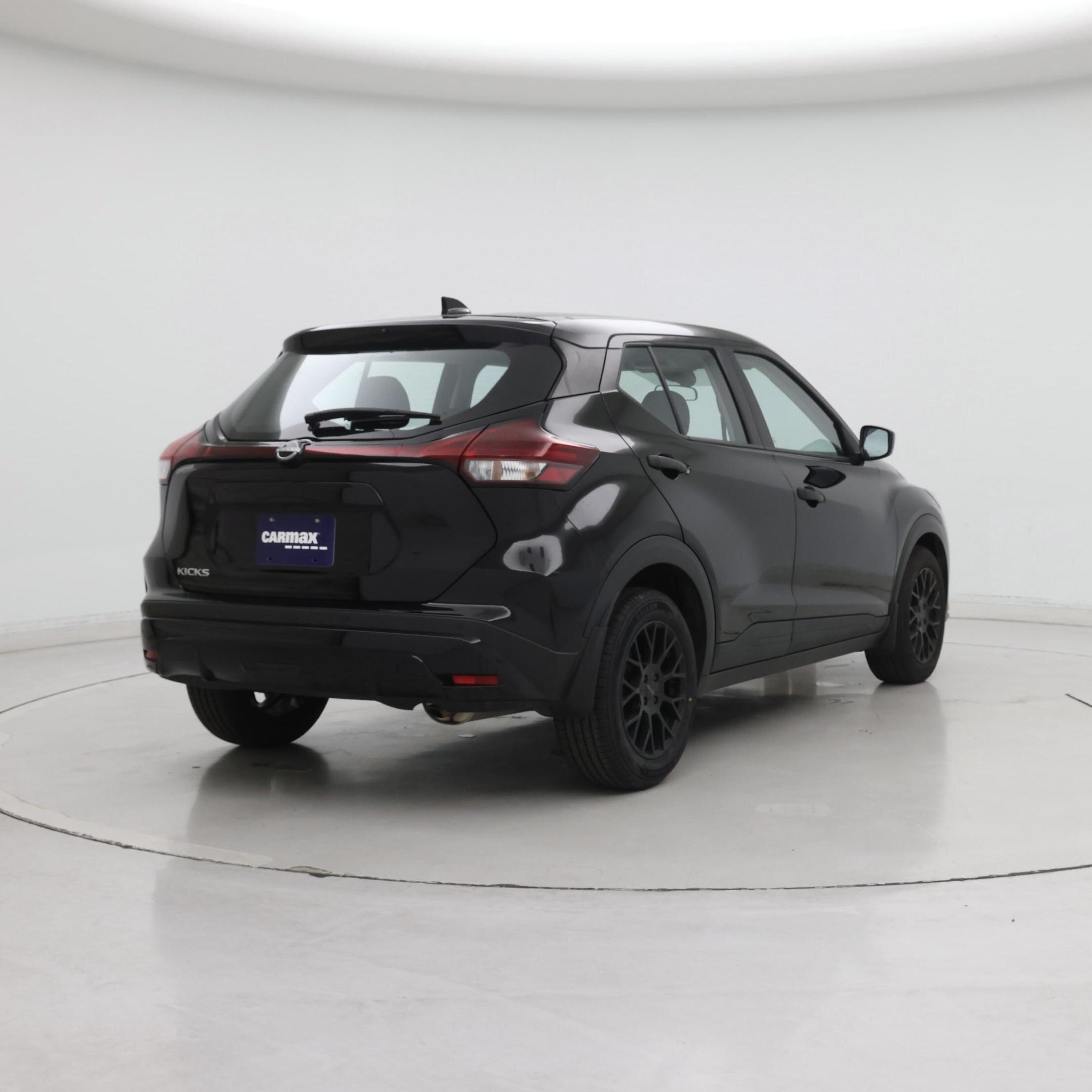 Thumbnail: 2023 Nissan Kicks - 8