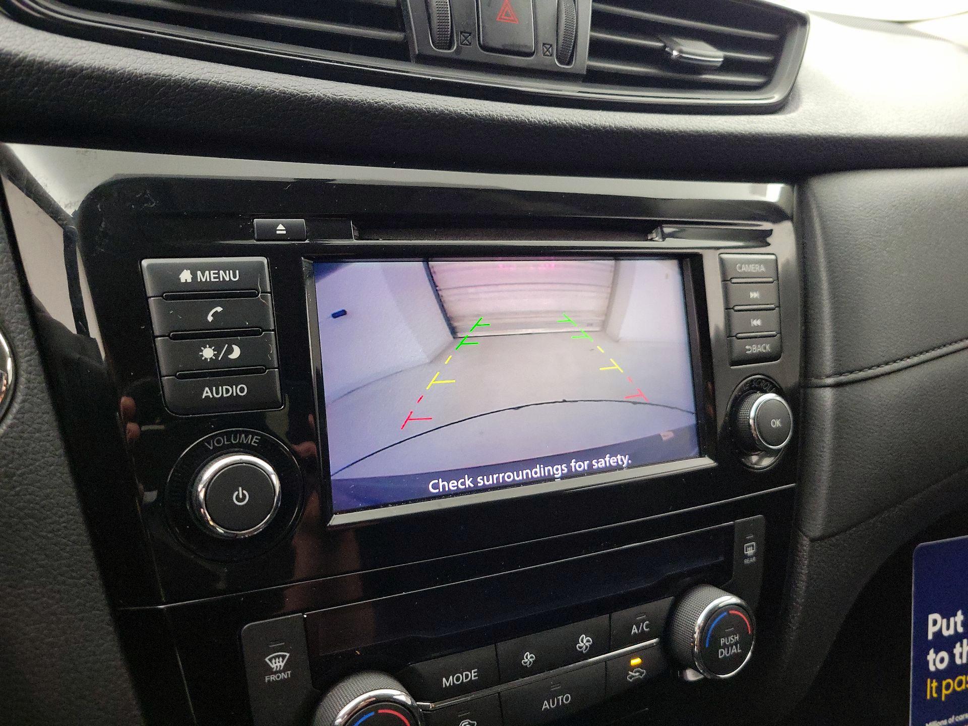 Thumbnail: 2018 Nissan Rogue - 14