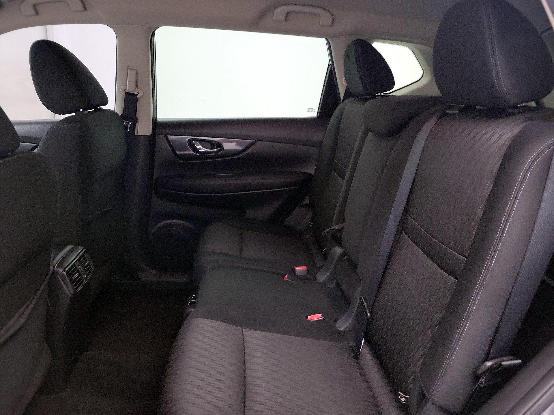 Thumbnail: 2018 Nissan Rogue - 19