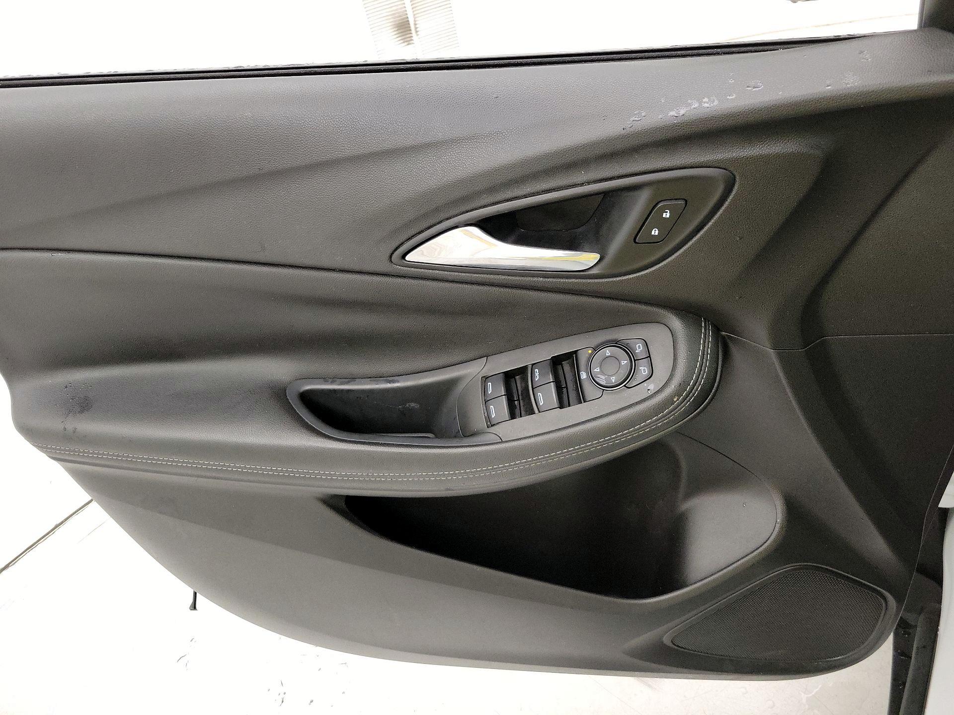 Thumbnail: 2020 Buick Encore GX - 12