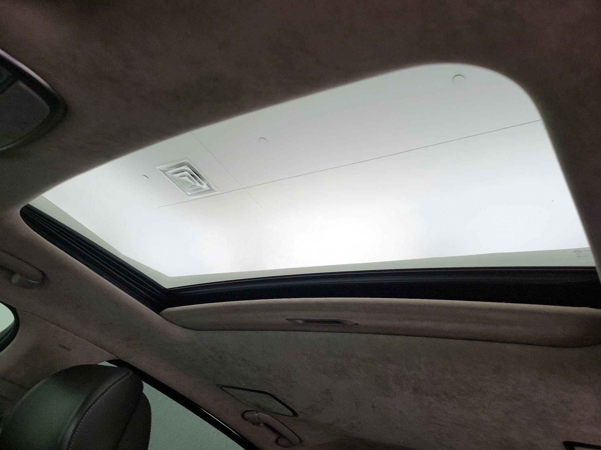 Thumbnail: 2017 Genesis G90 - 20