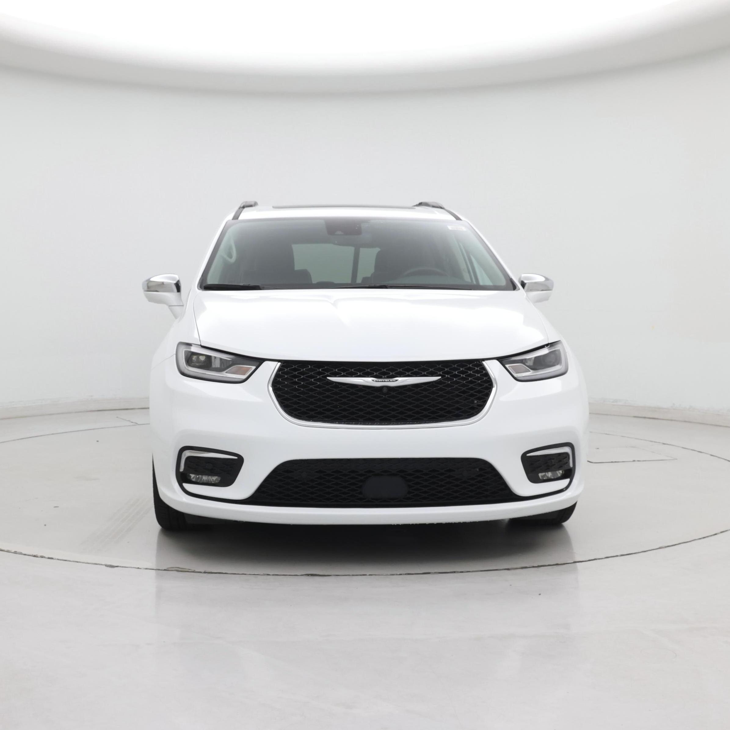 Thumbnail: 2022 Chrysler Pacifica - 5