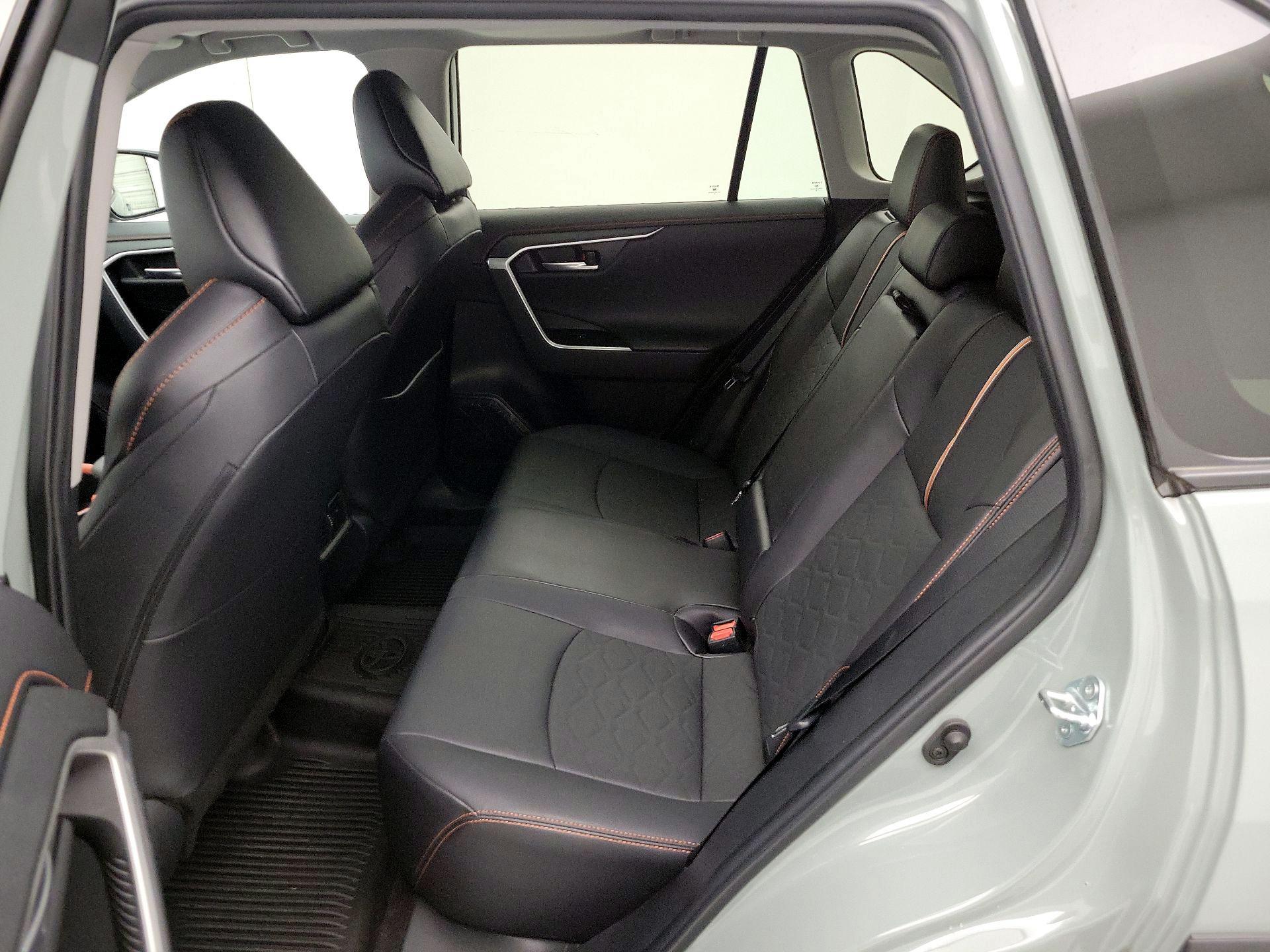 Thumbnail: 2023 Toyota RAV4 - 20