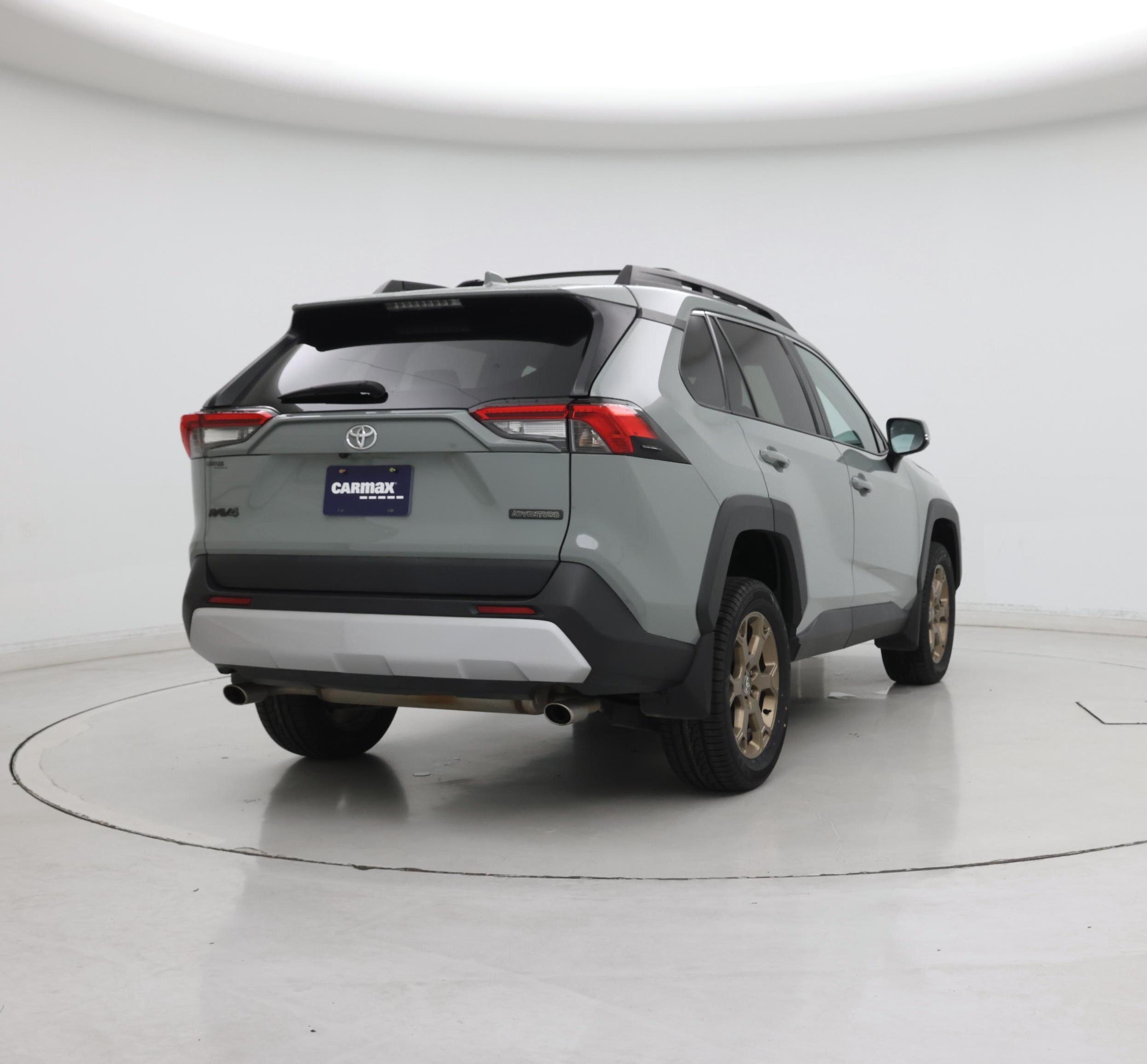 Thumbnail: 2023 Toyota RAV4 - 8