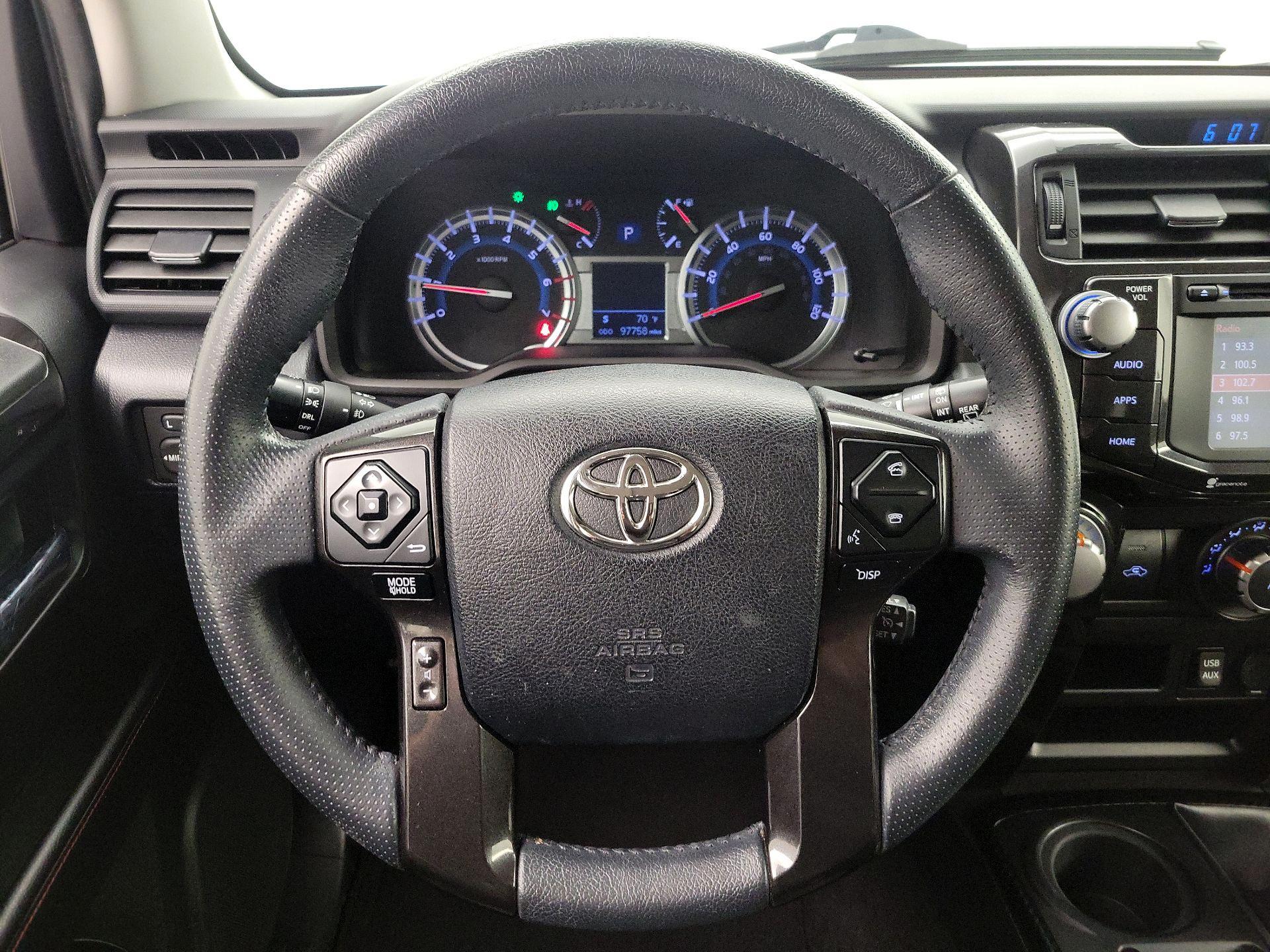 Thumbnail: 2019 Toyota 4Runner - 10