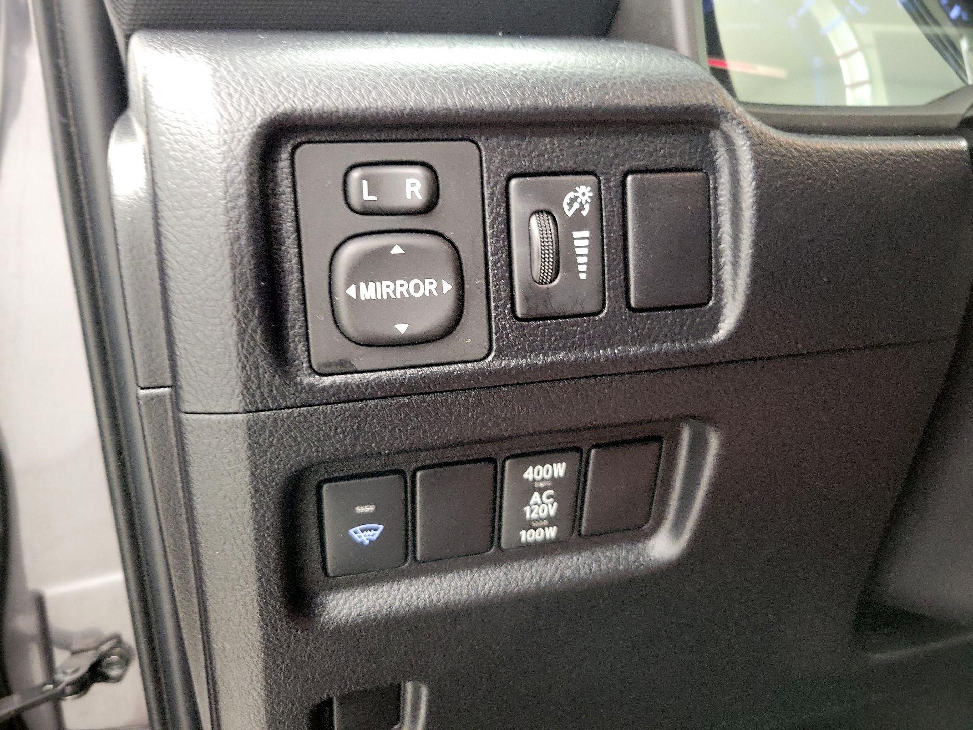 Thumbnail: 2019 Toyota 4Runner - 13