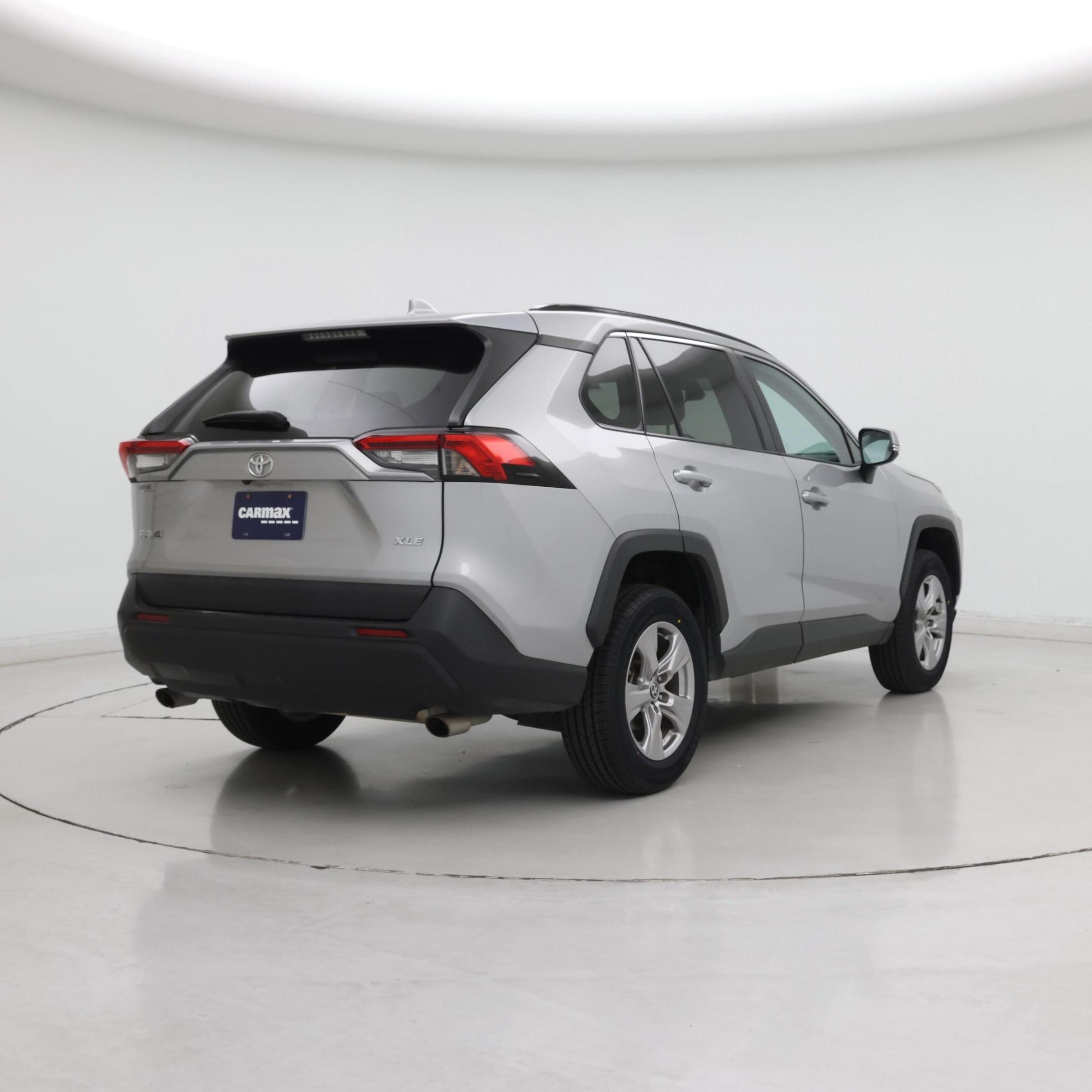 Thumbnail: 2022 Toyota RAV4 - 8