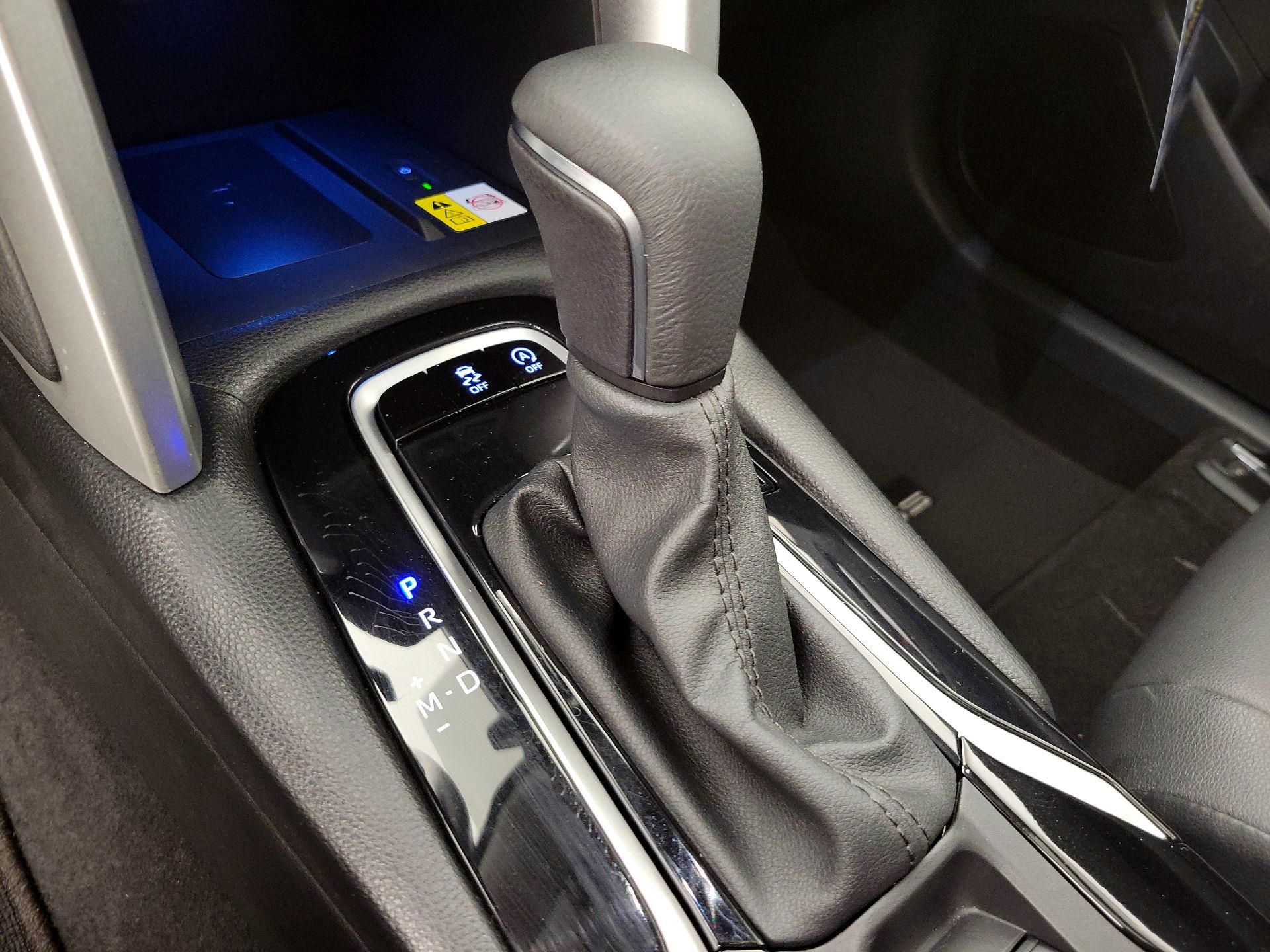 Thumbnail: 2022 Toyota Corolla Cross - 17