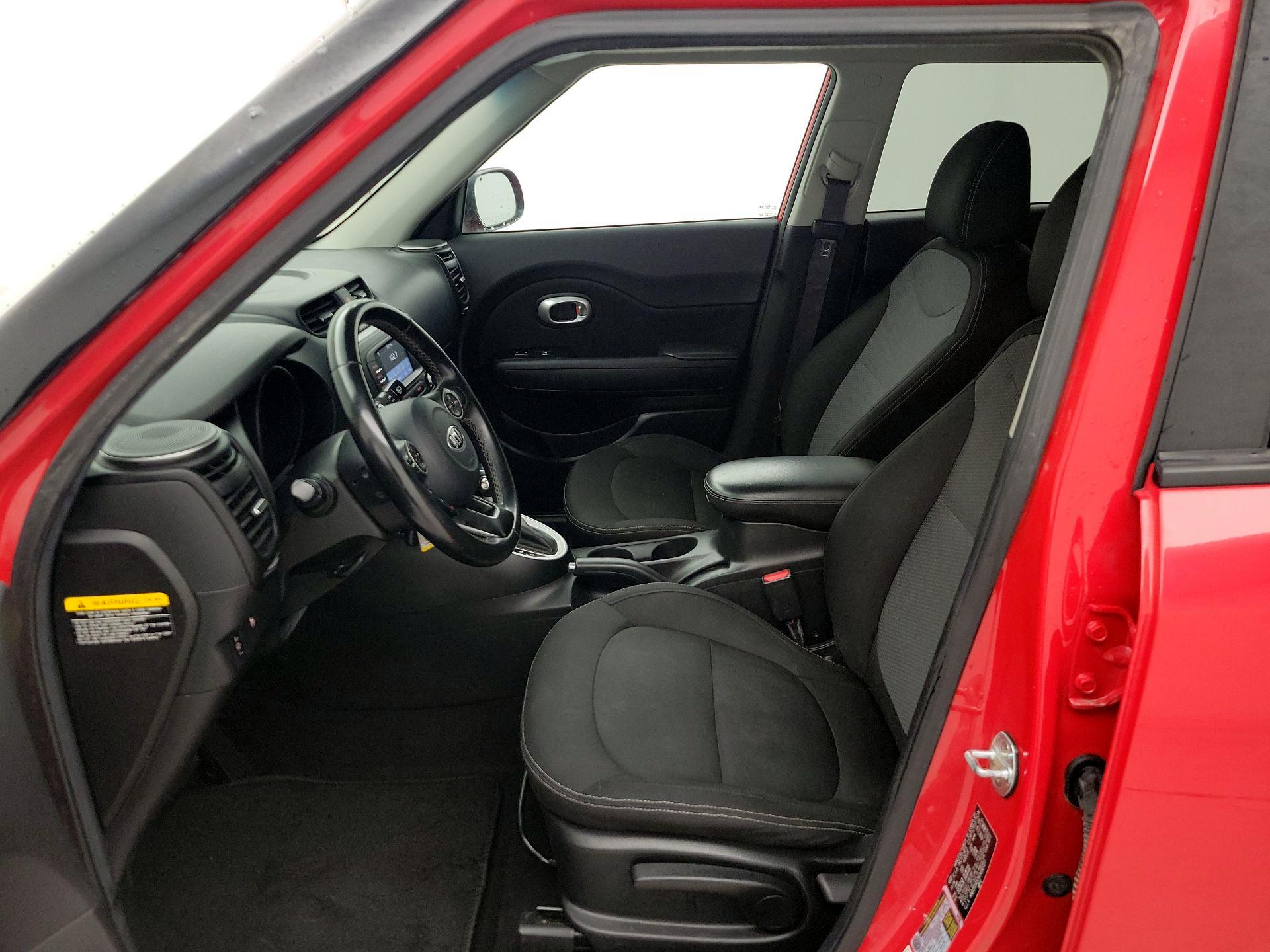 Thumbnail: 2017 Kia Soul - 11