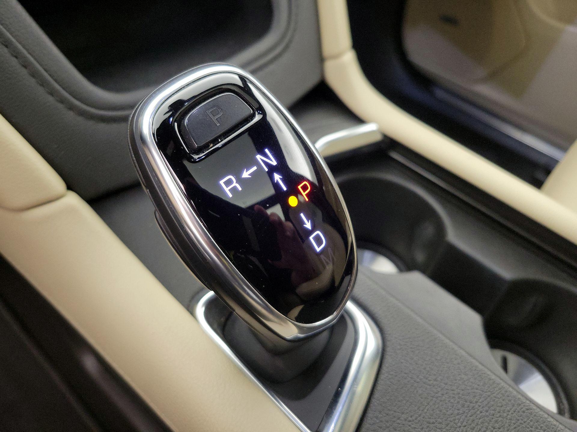 Thumbnail: 2019 Cadillac XT5 - 18