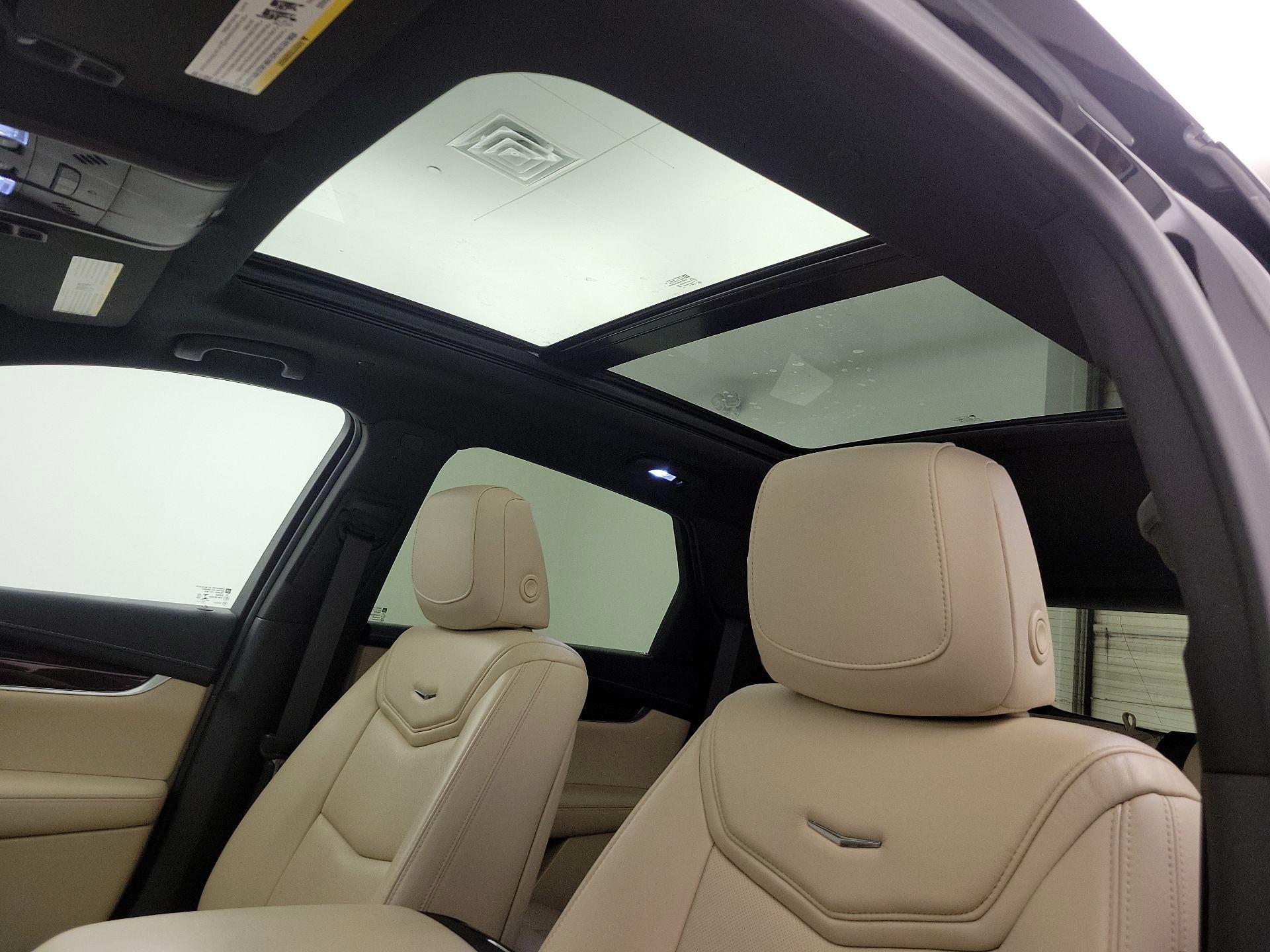 Thumbnail: 2019 Cadillac XT5 - 20