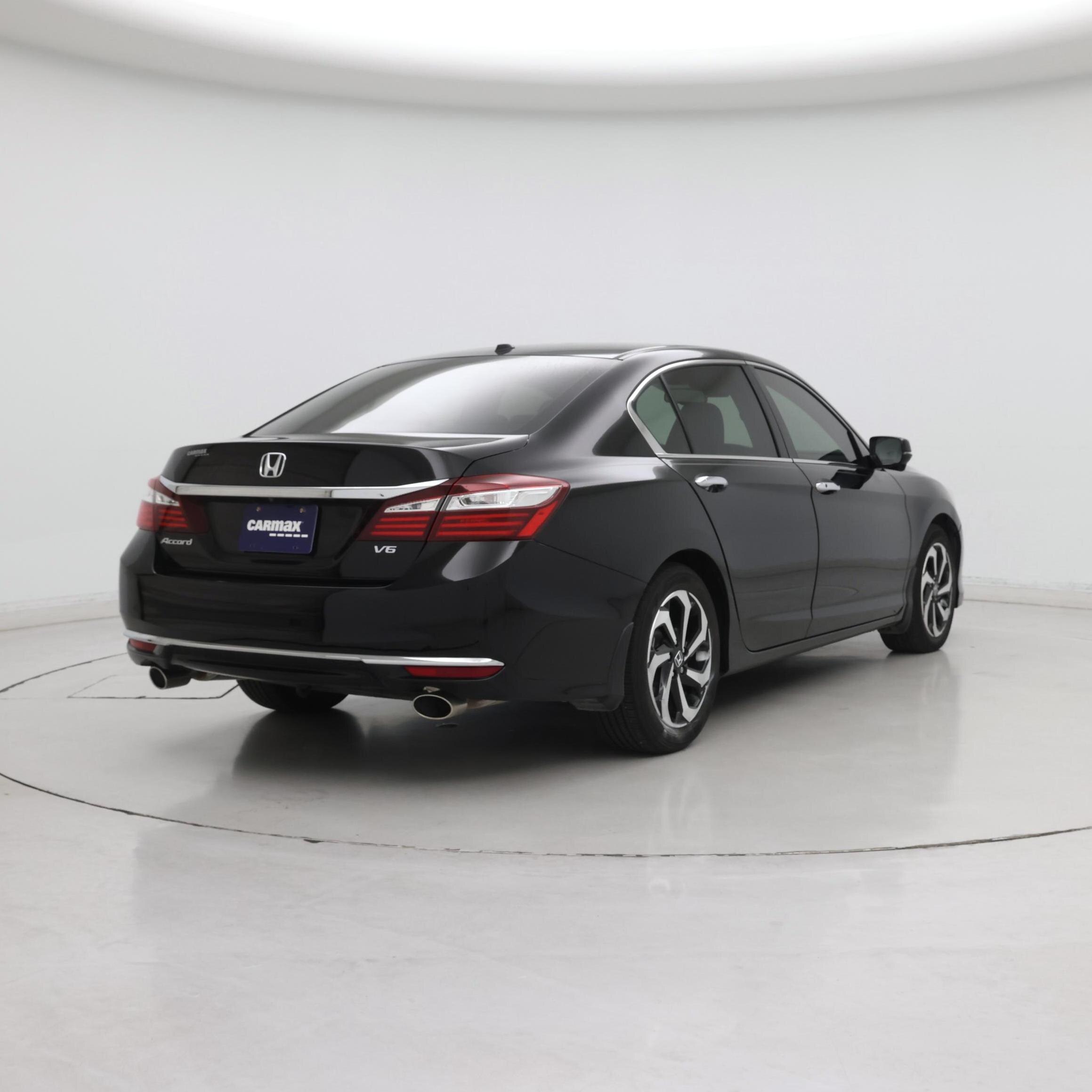 Thumbnail: 2017 Honda Accord - 8