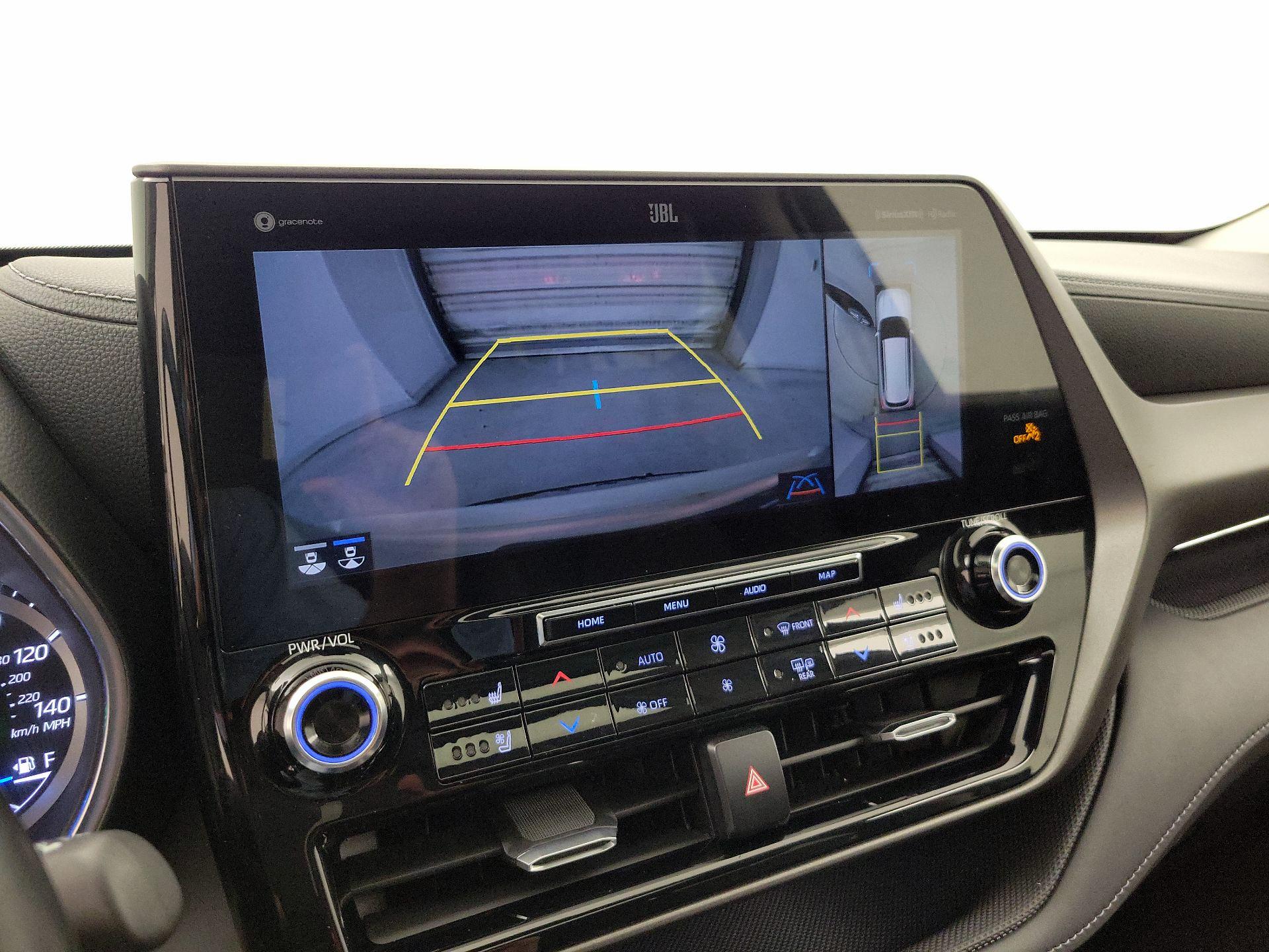 Thumbnail: 2021 Toyota Highlander - 15