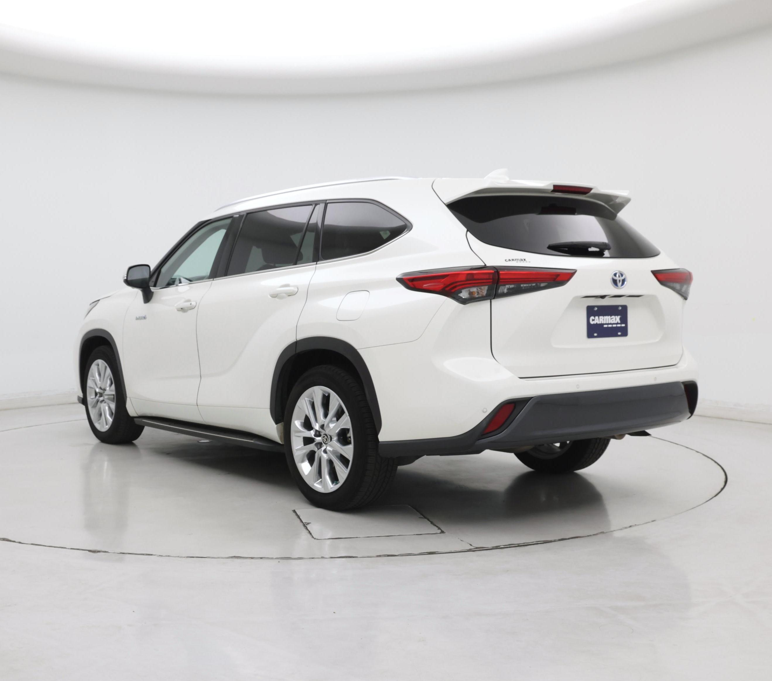 Thumbnail: 2021 Toyota Highlander - 2