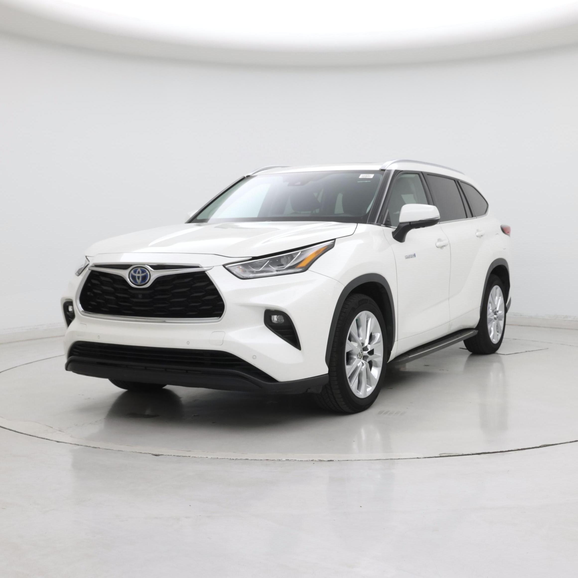 Thumbnail: 2021 Toyota Highlander - 4