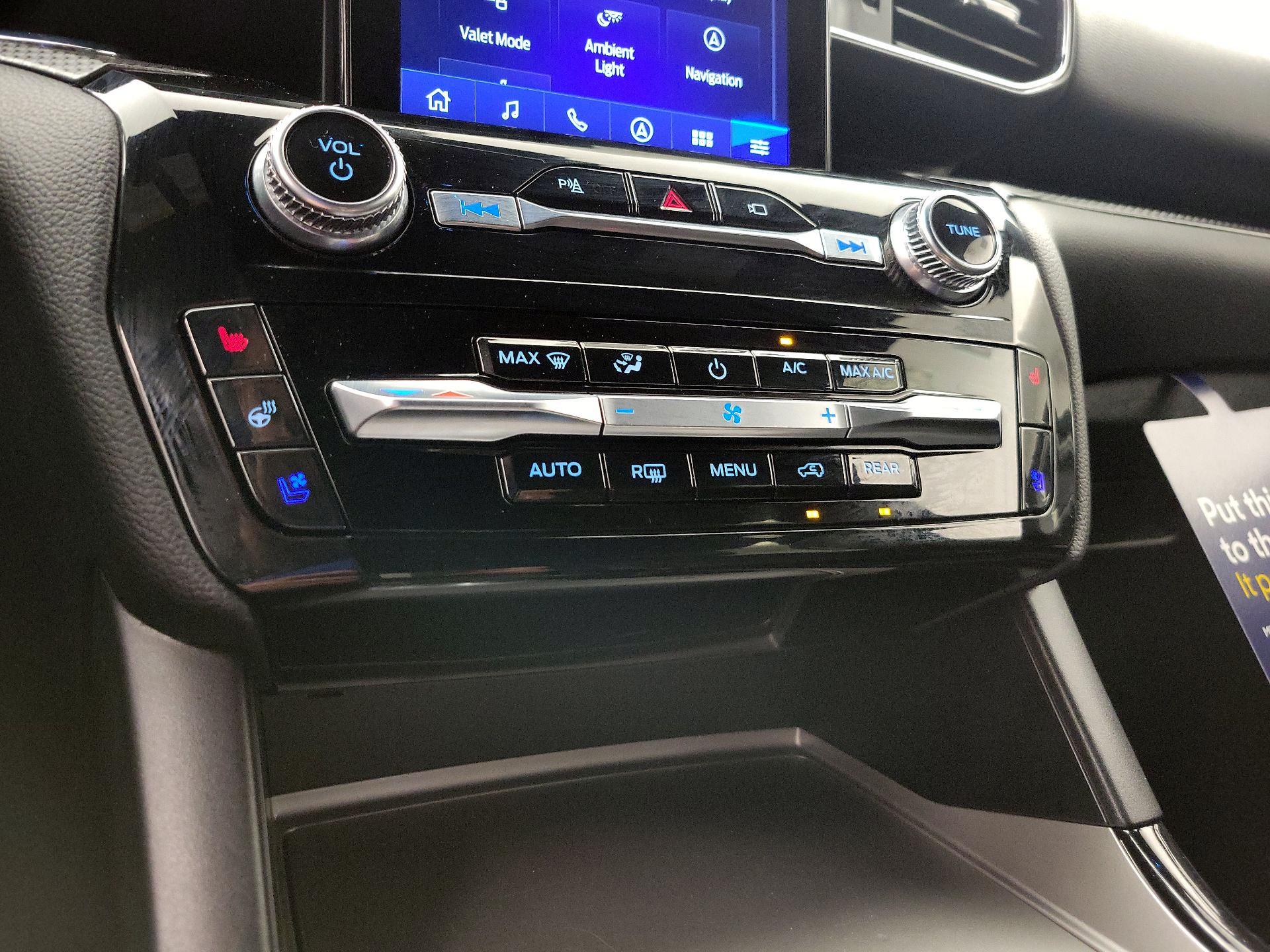 Thumbnail: 2022 Ford Explorer - 17