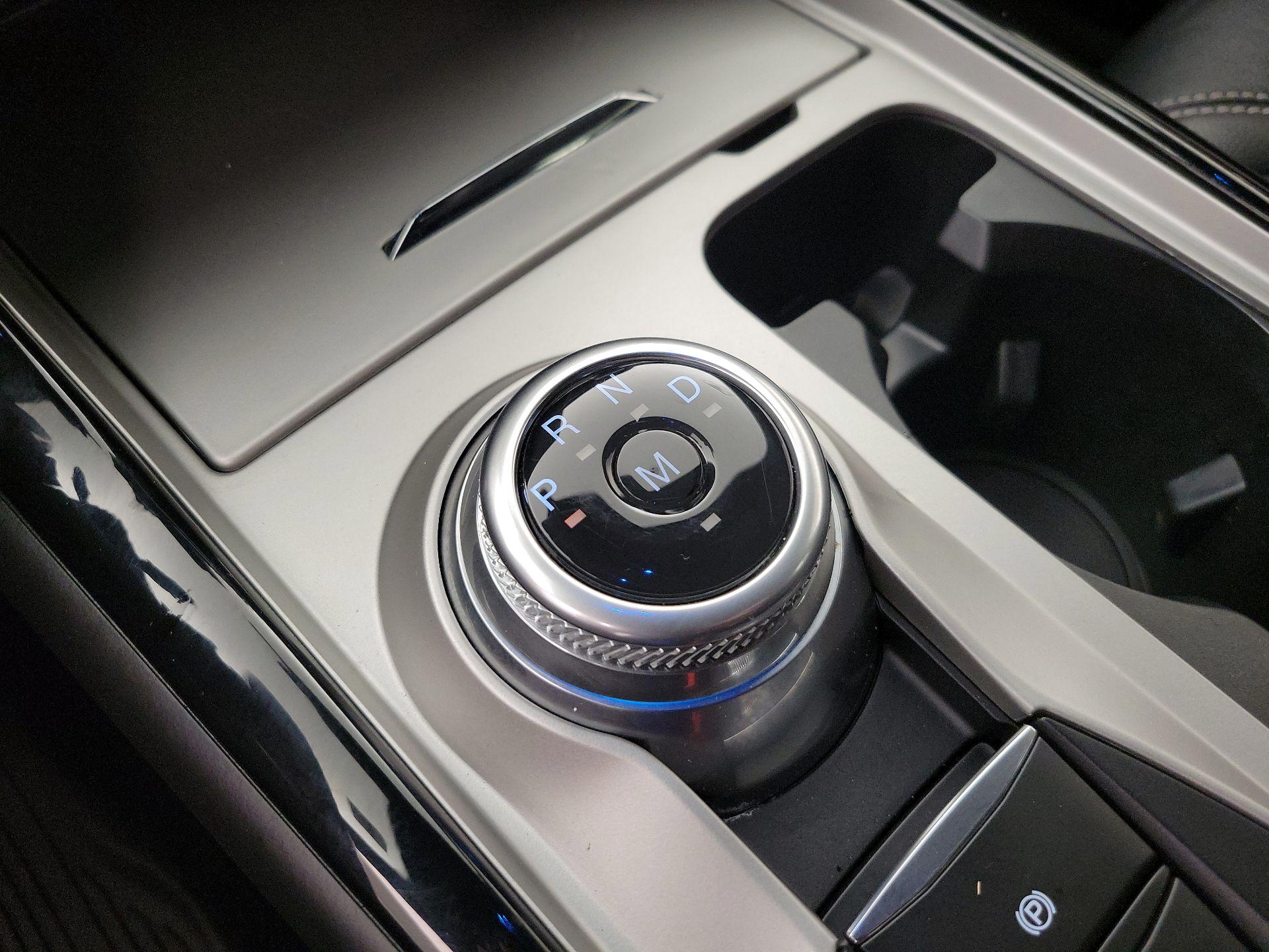 Thumbnail: 2022 Ford Explorer - 18