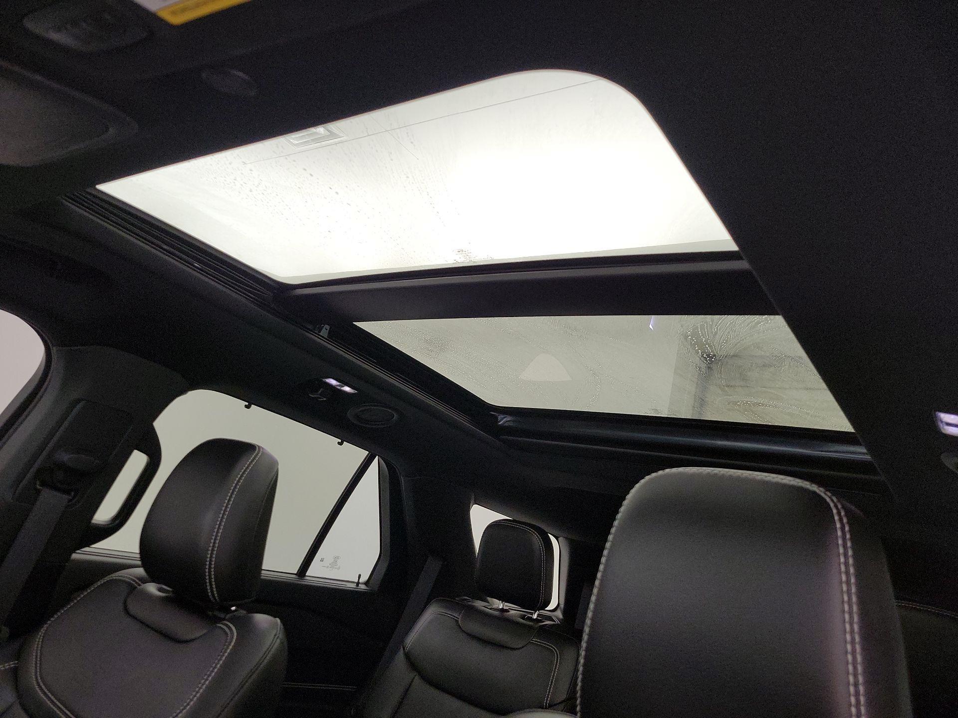 Thumbnail: 2022 Ford Explorer - 20