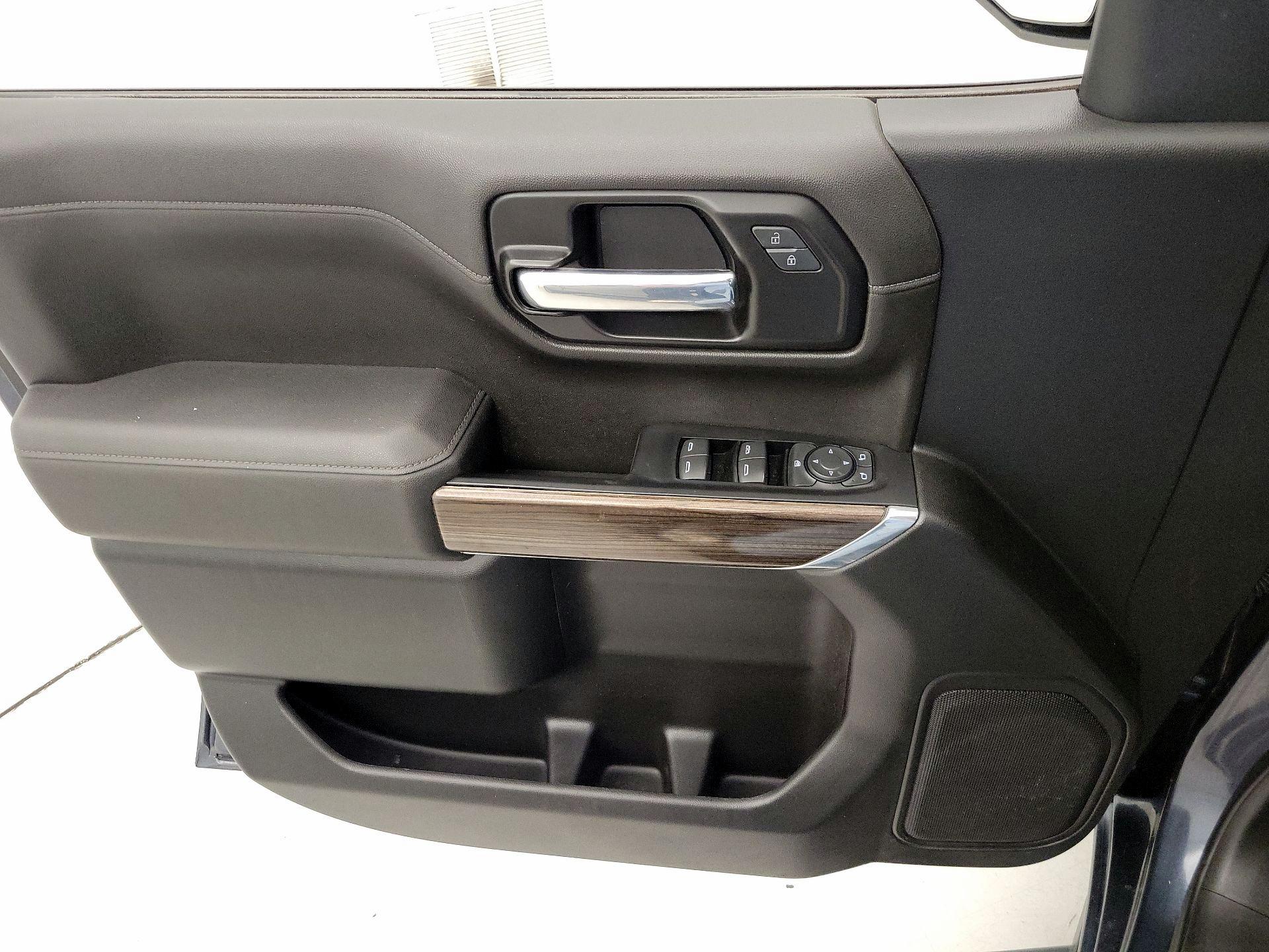 Thumbnail: 2021 Chevrolet Silverado 1500 - 12