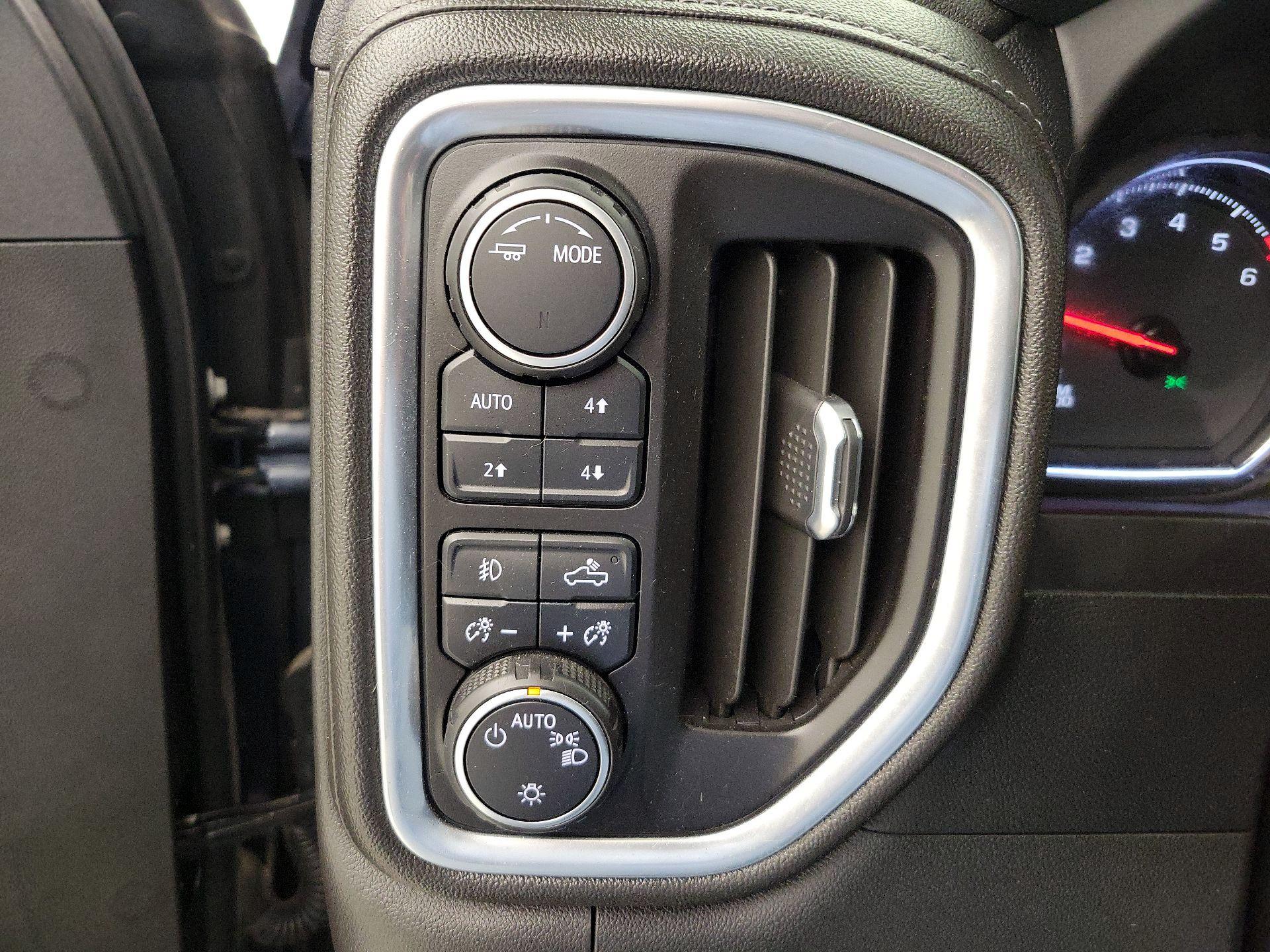 Thumbnail: 2021 Chevrolet Silverado 1500 - 13