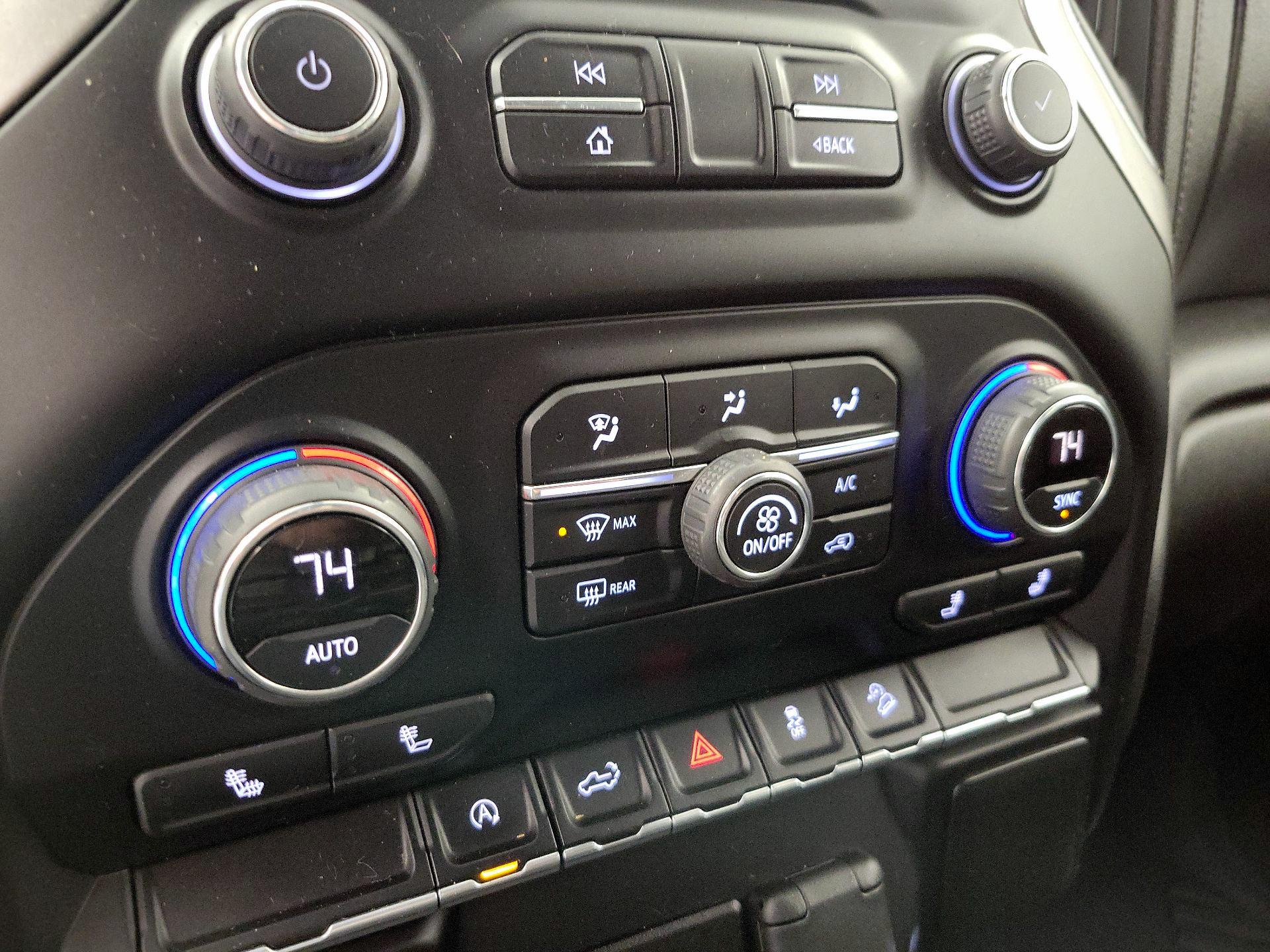 Thumbnail: 2021 Chevrolet Silverado 1500 - 16