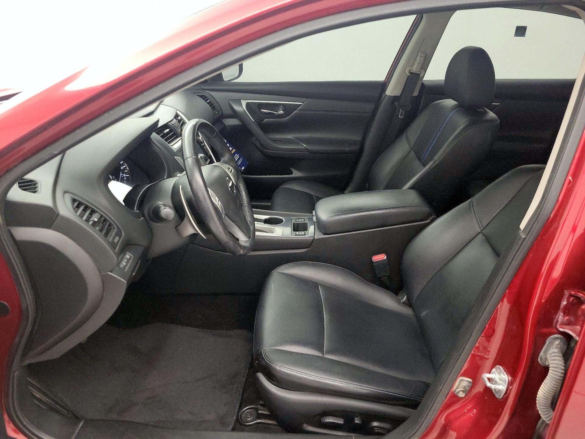 Thumbnail: 2018 Nissan Altima - 11